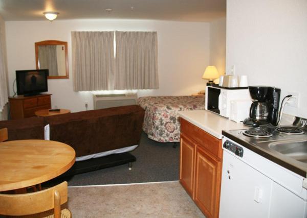 Ponderosa Motel photo 17