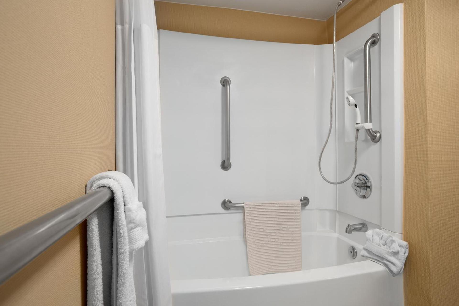 Days Inn by Wyndham Las Cruces photo 24
