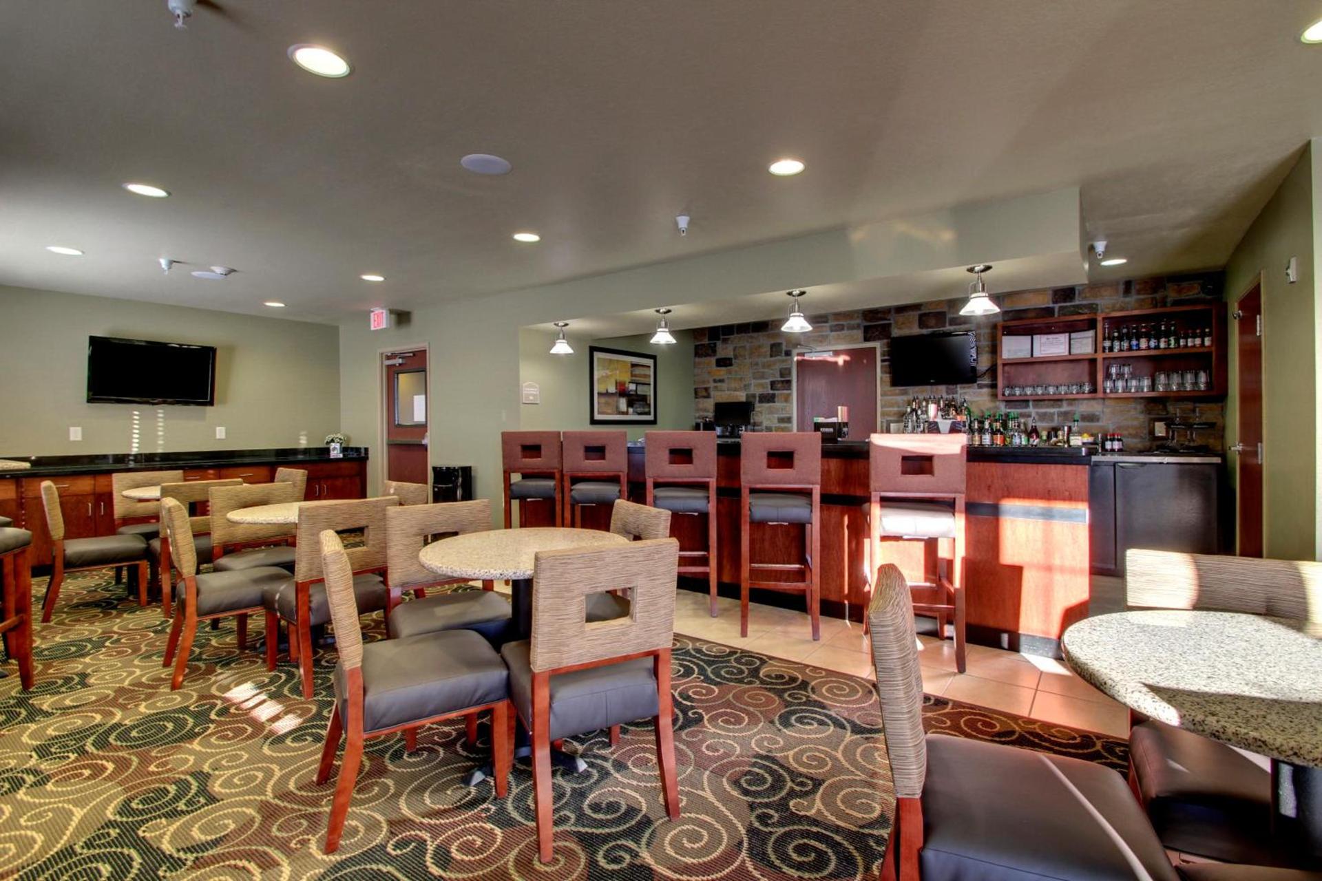 Cobblestone Inn & Suites - Bottineau photo 12