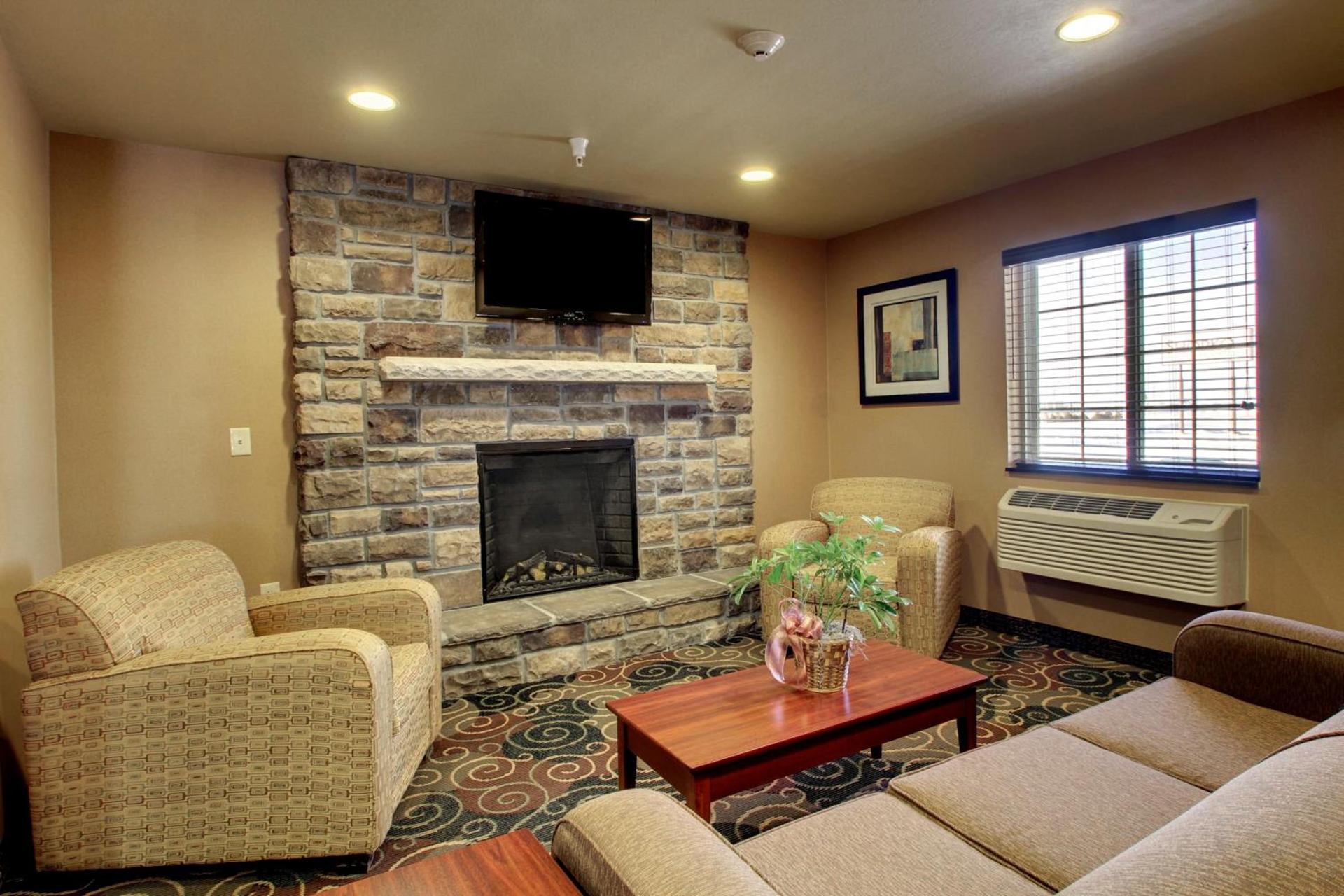 Cobblestone Inn & Suites - Bottineau photo 8