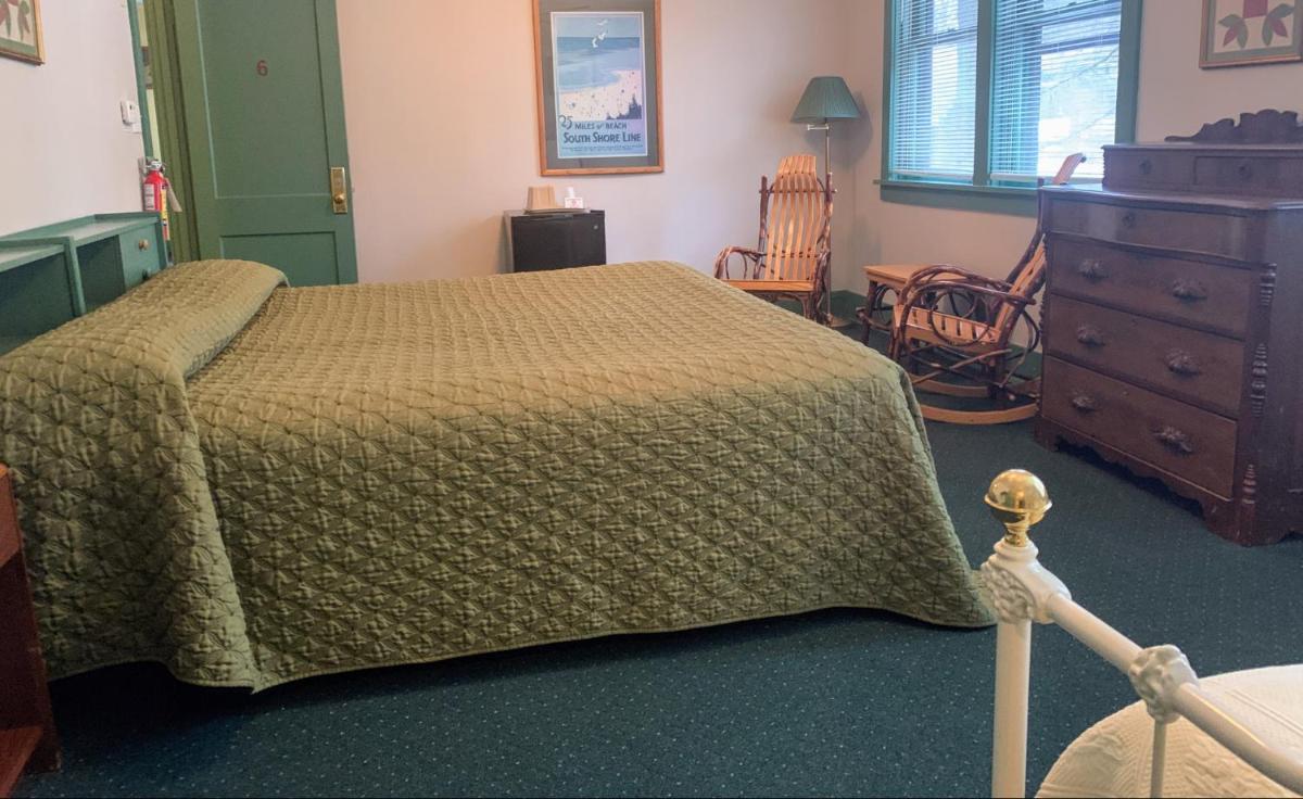 Gordon Beach Inn photo 16