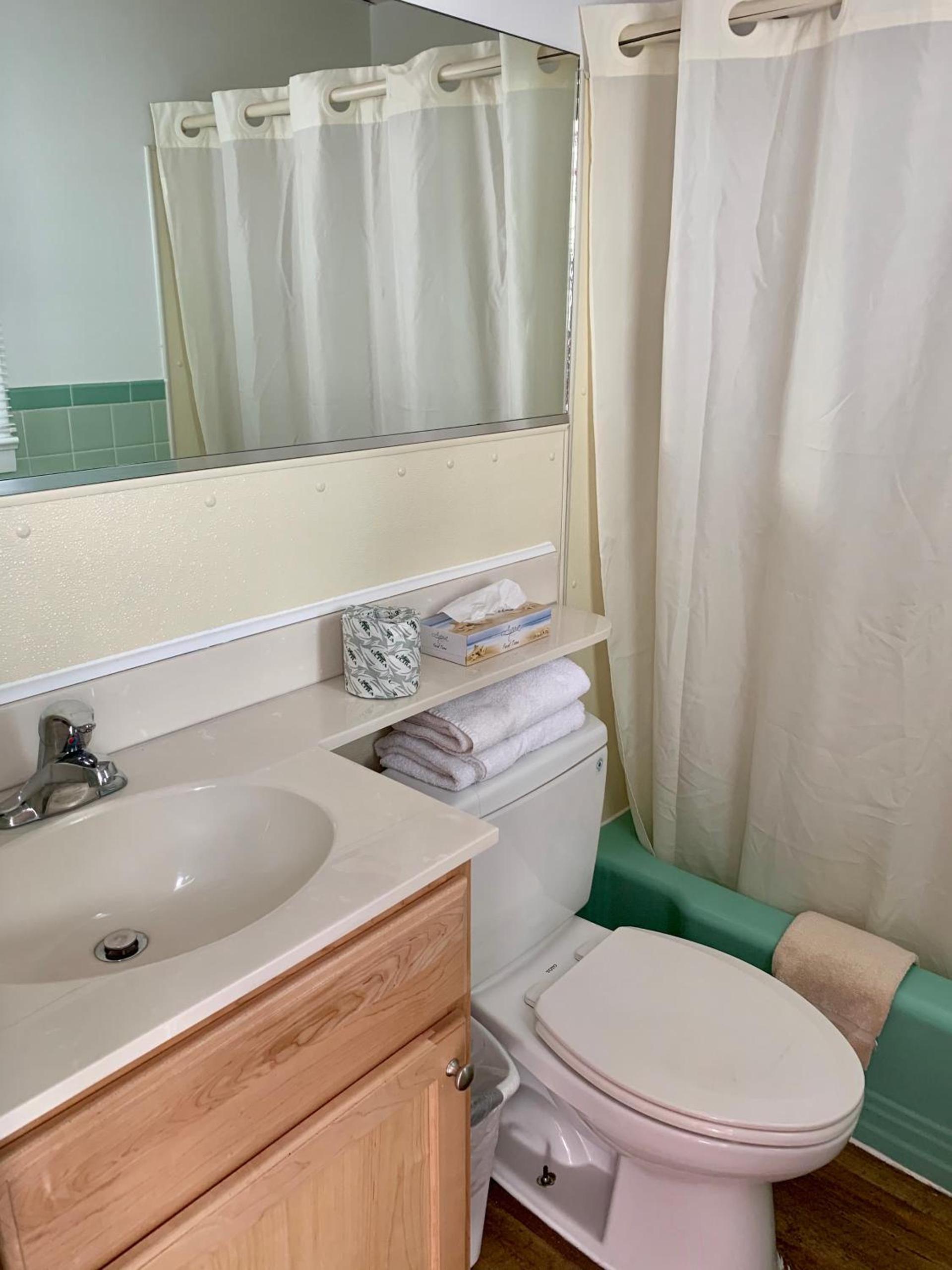 Simple Life Motel photo 7