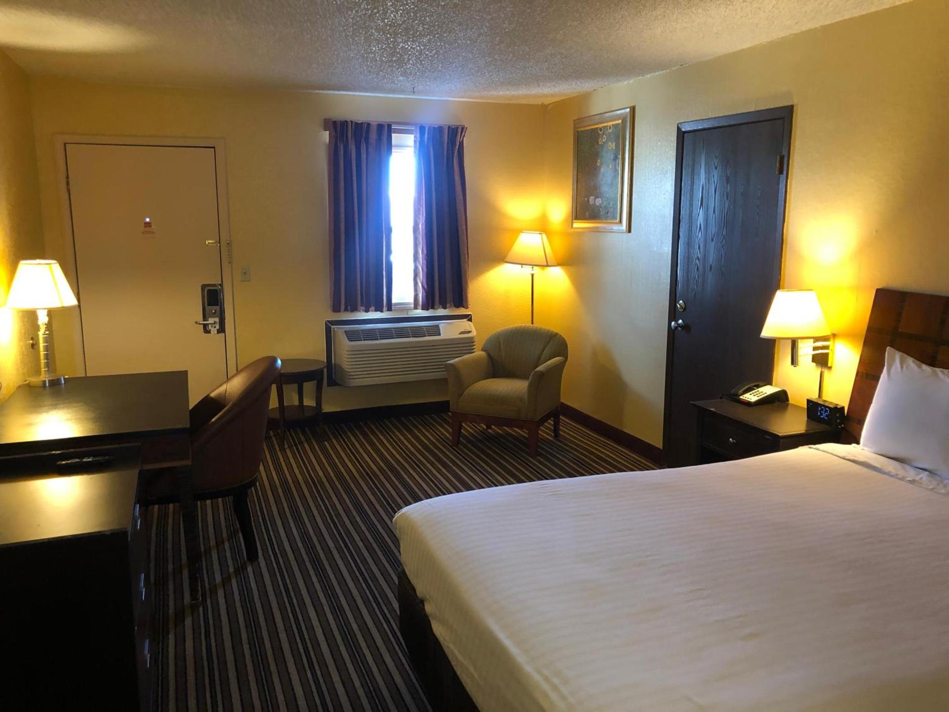 Nendels Inn & Suites Dodge City Airport photo 10