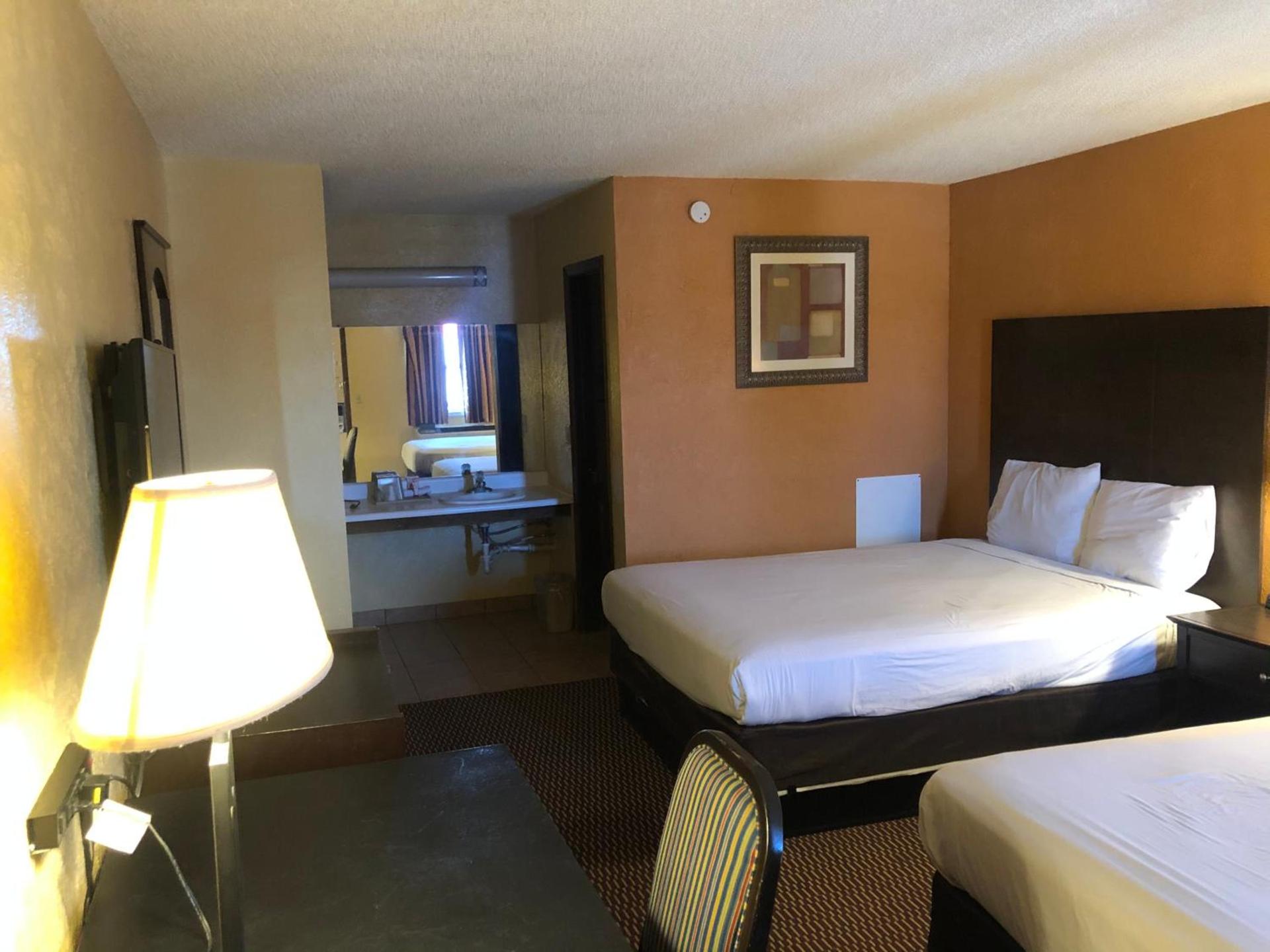 Nendels Inn & Suites Dodge City Airport photo 22