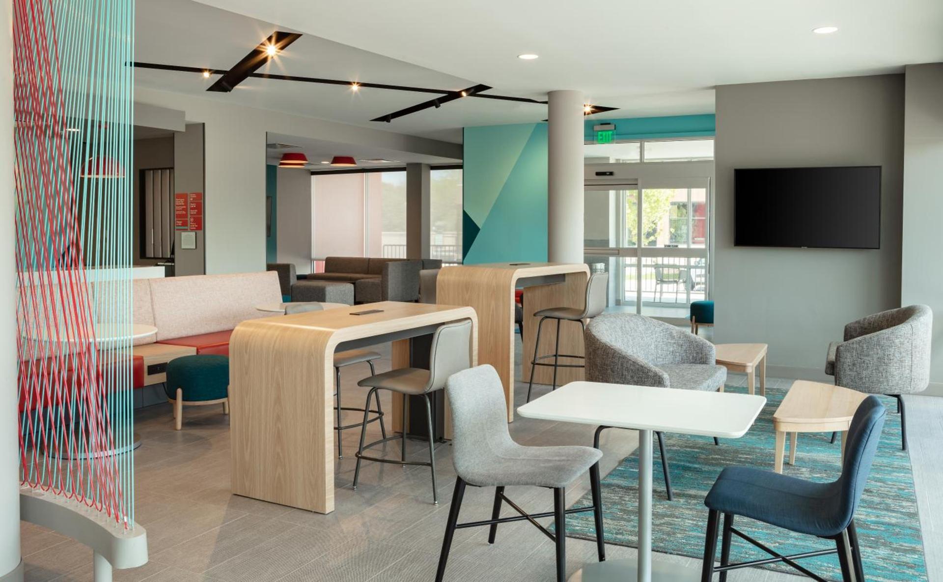 avid hotels - Madison - Monona by IHG photo 5