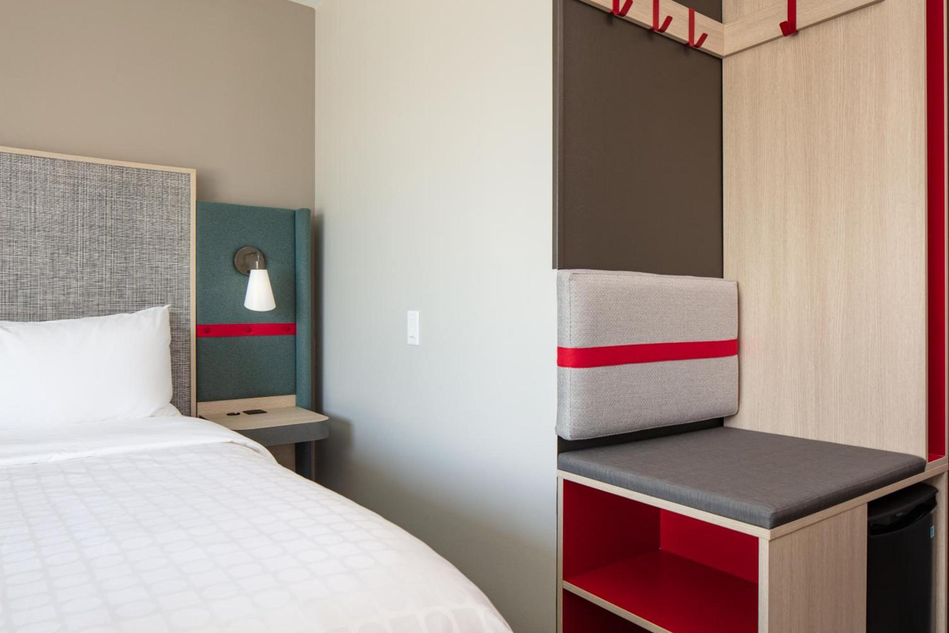 avid hotels - Madison - Monona by IHG photo 6