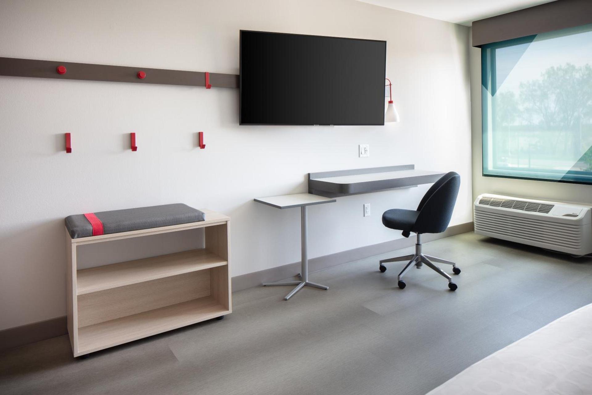 avid hotels - Madison - Monona by IHG photo 13