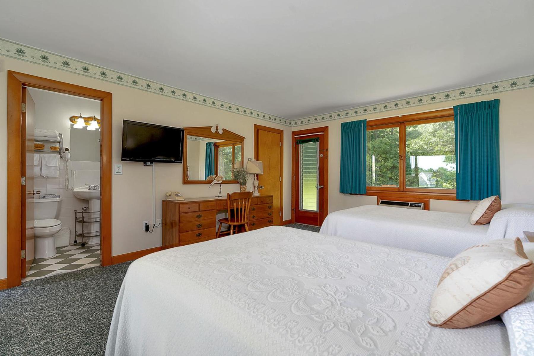 Towne Lyne Motel photo 60