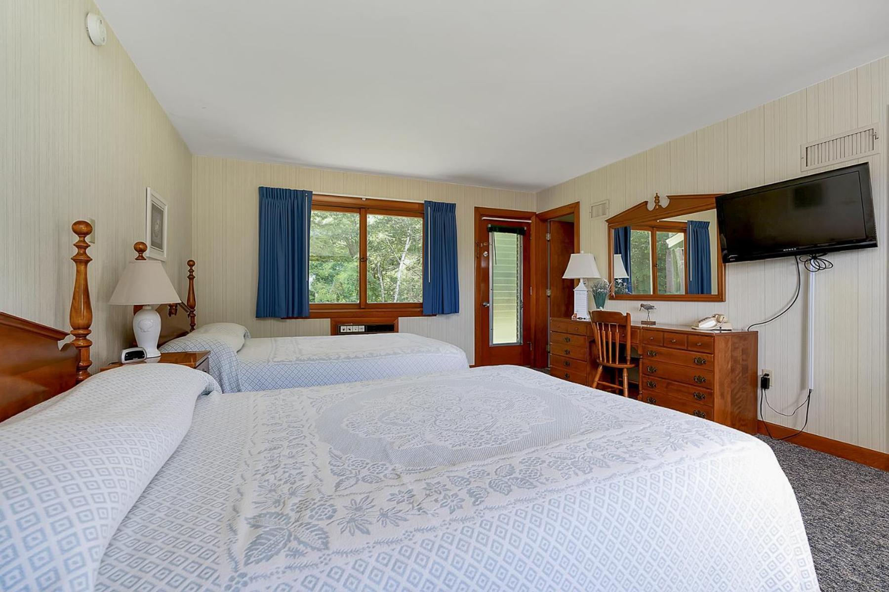 Towne Lyne Motel photo 56