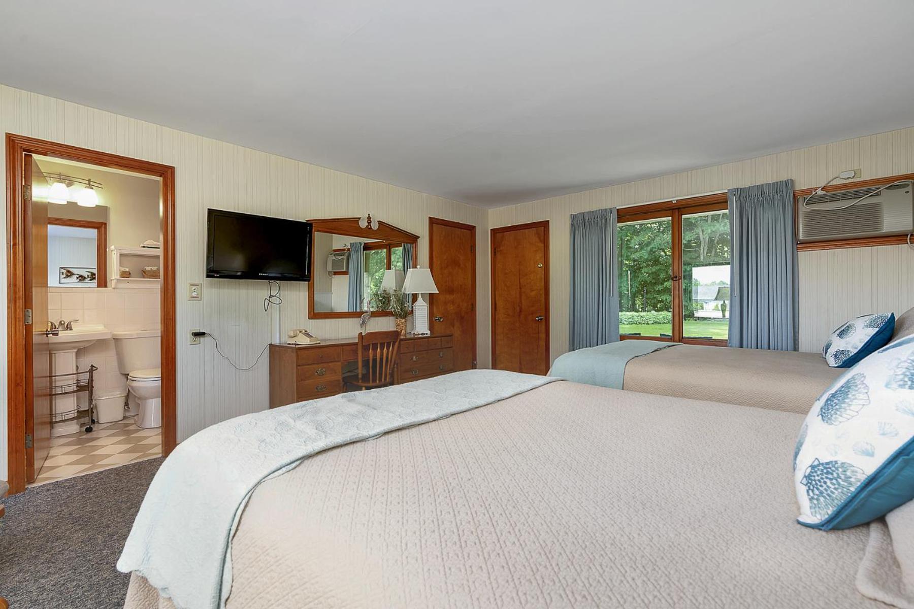 Towne Lyne Motel photo 16