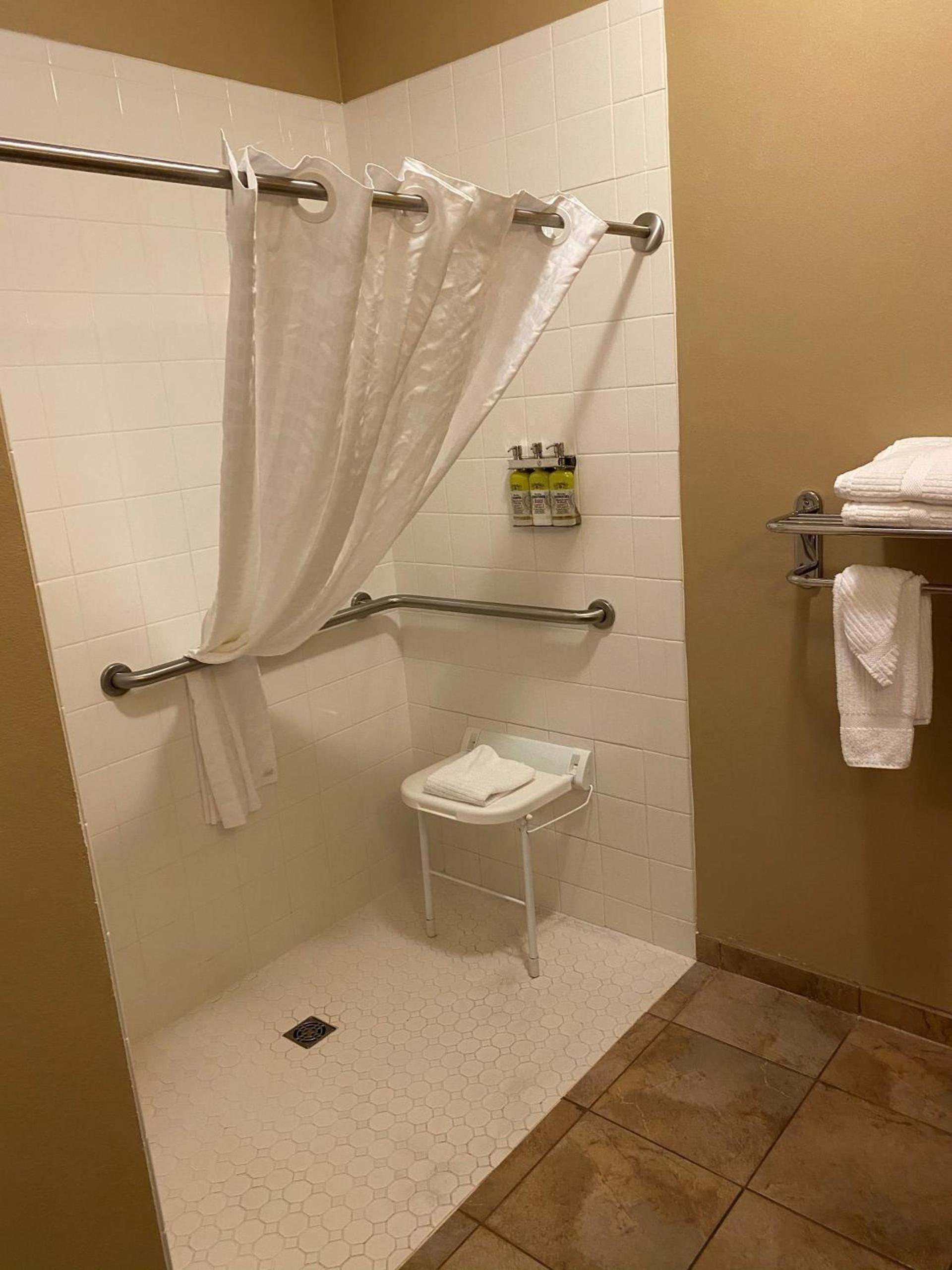 Candlewood Suites Radcliff - Fort Knox by IHG photo 5