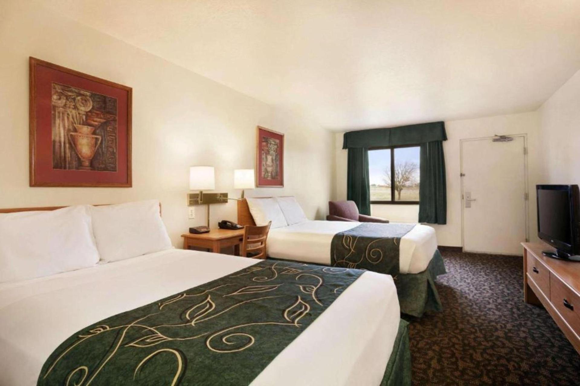 Travelodge by Wyndham Vaughn photo 26