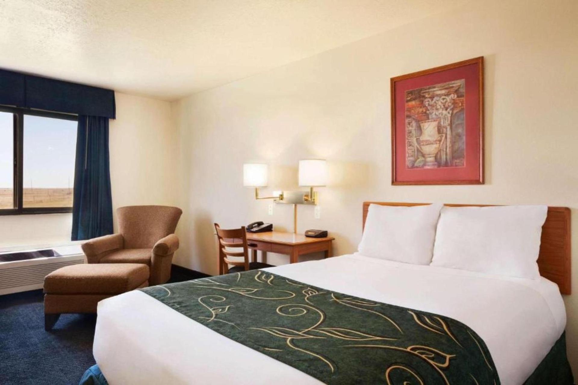 Travelodge by Wyndham Vaughn photo 24