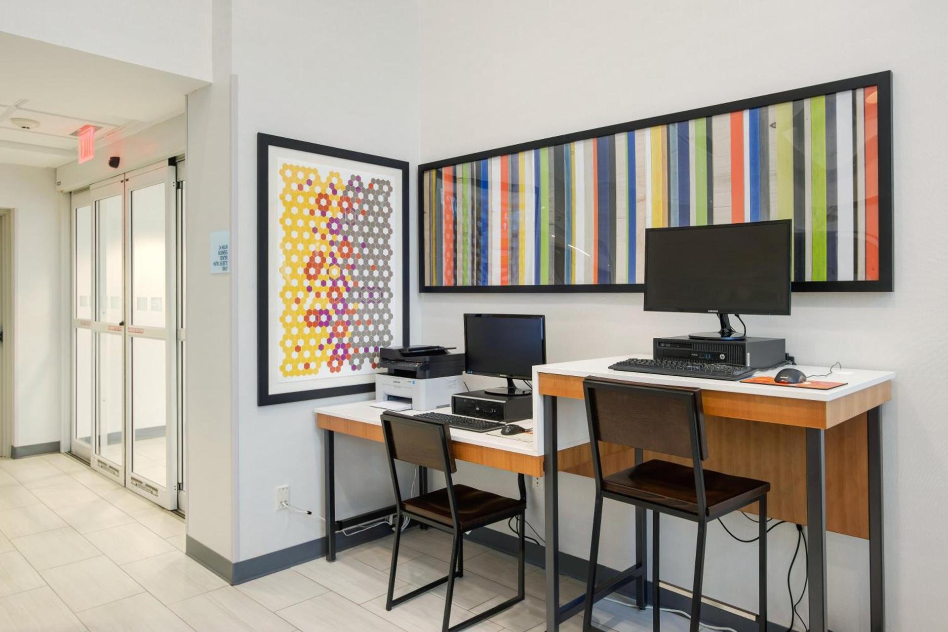 Holiday Inn Express Hotel & Suites Orlando - Apopka by IHG photo 6