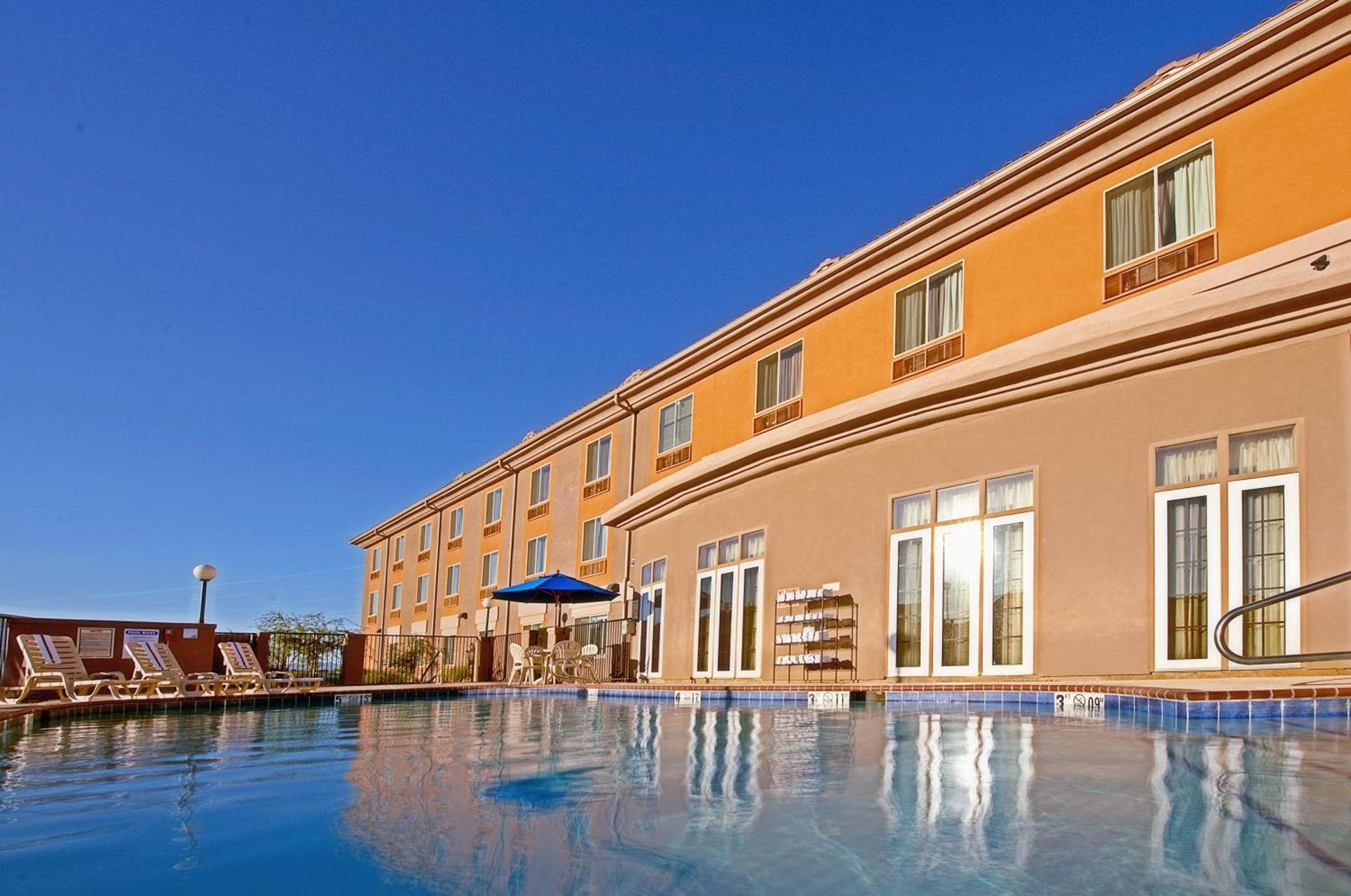 Holiday Inn Express & Suites Tucson by IHG photo 46