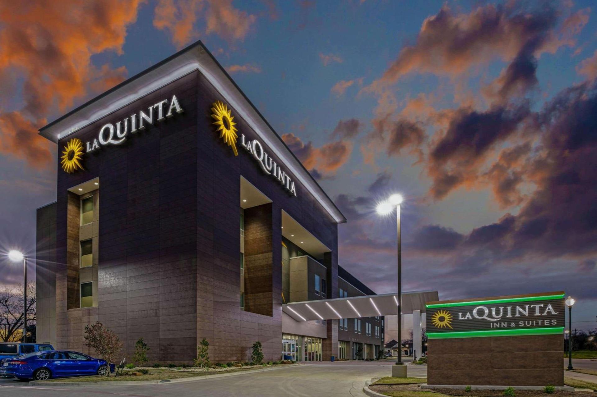La Quinta by Wyndham Waco Baylor Downtown photo 3