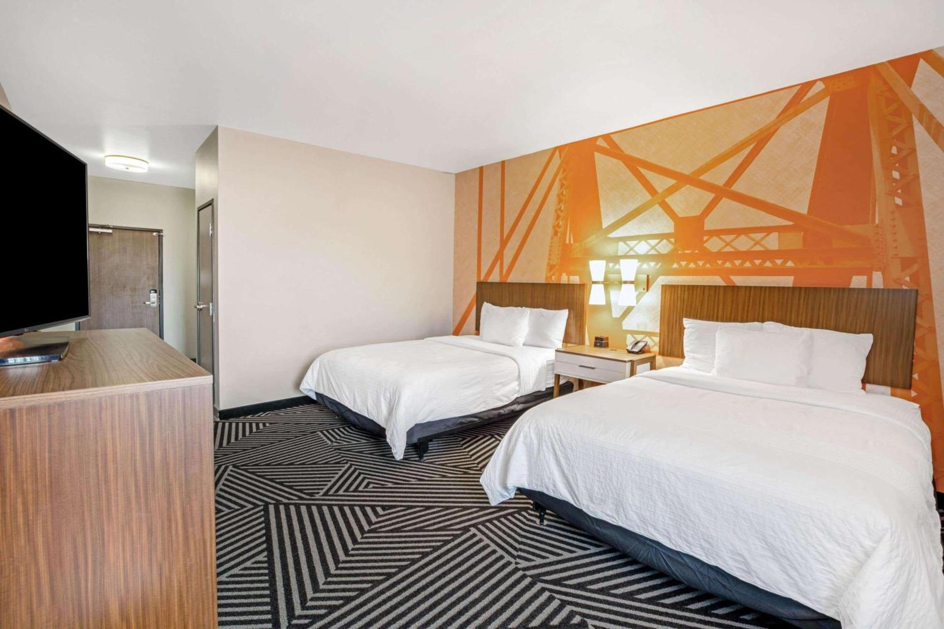 La Quinta by Wyndham Waco Baylor Downtown photo 12