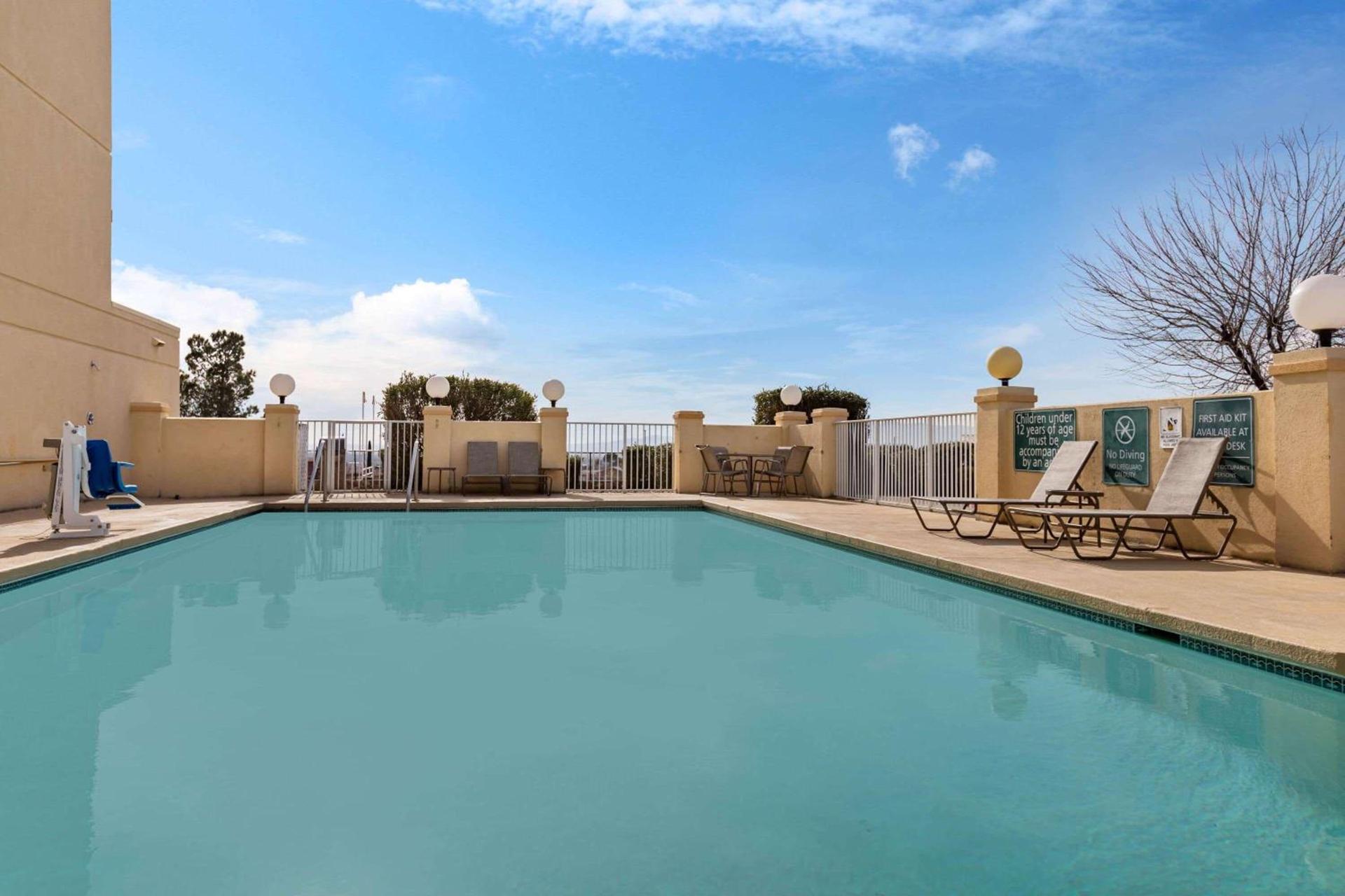 La Quinta by Wyndham El Paso East photo 4
