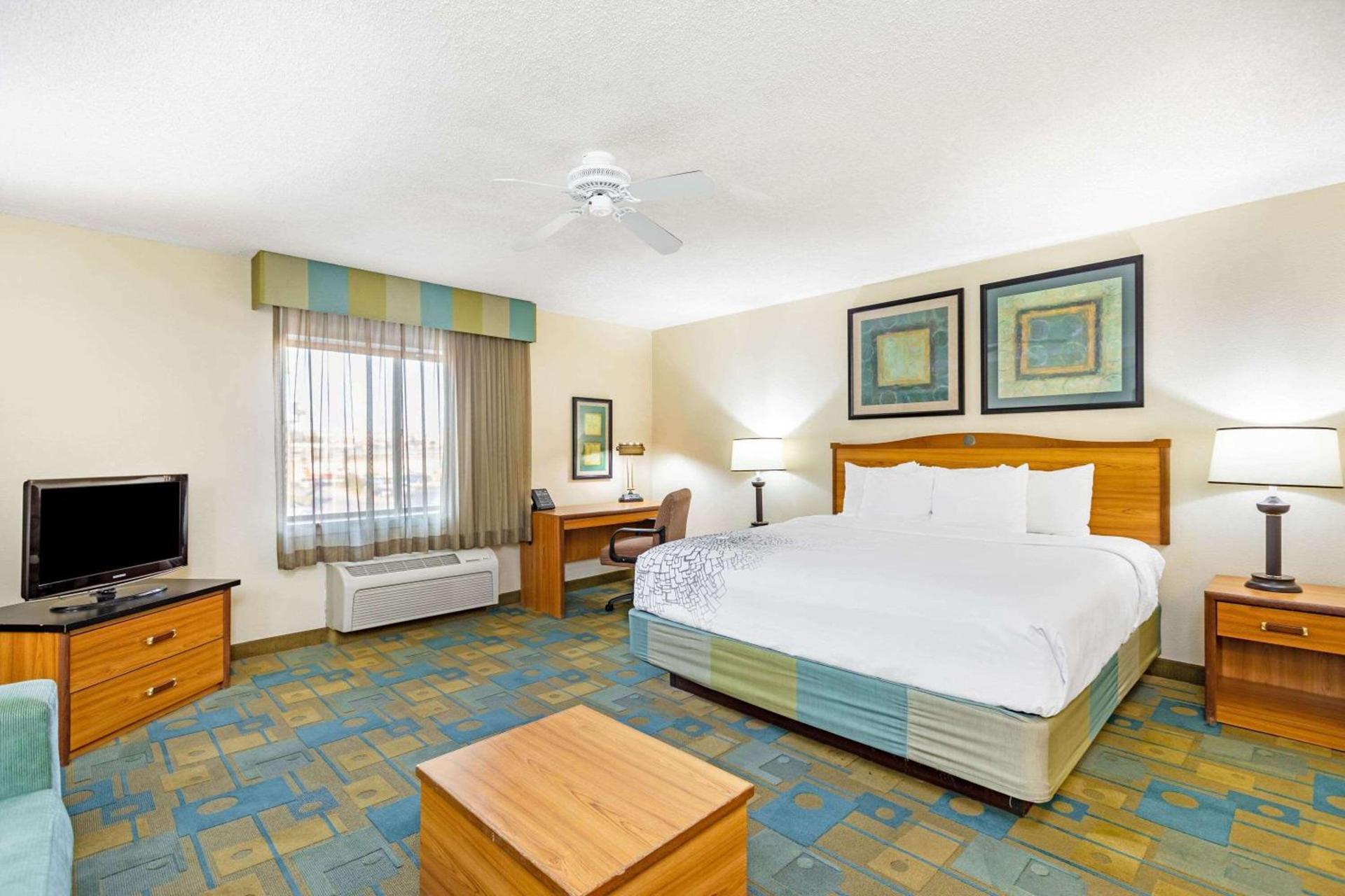 La Quinta by Wyndham El Paso East photo 20