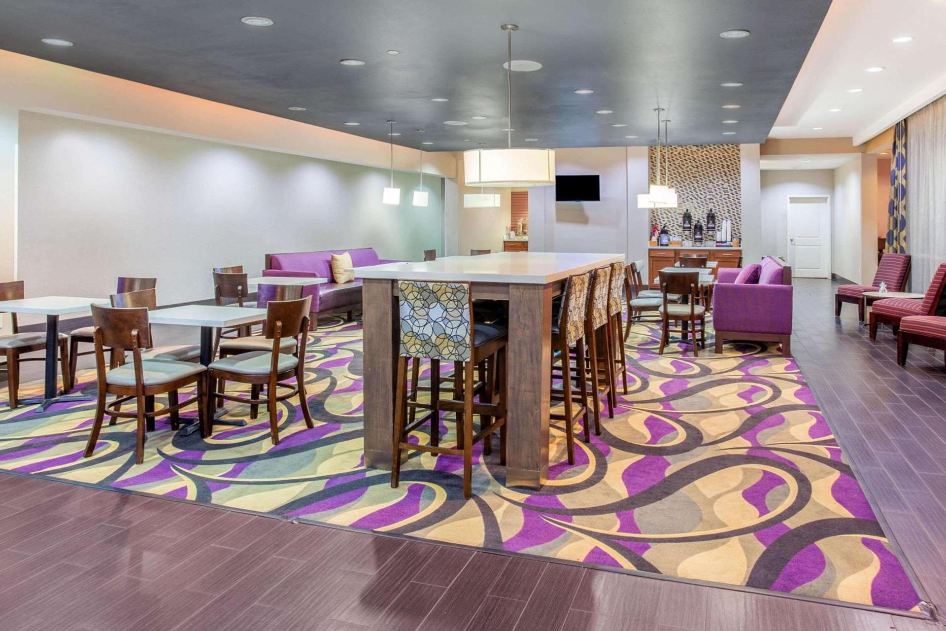 La Quinta by Wyndham Luling photo 26