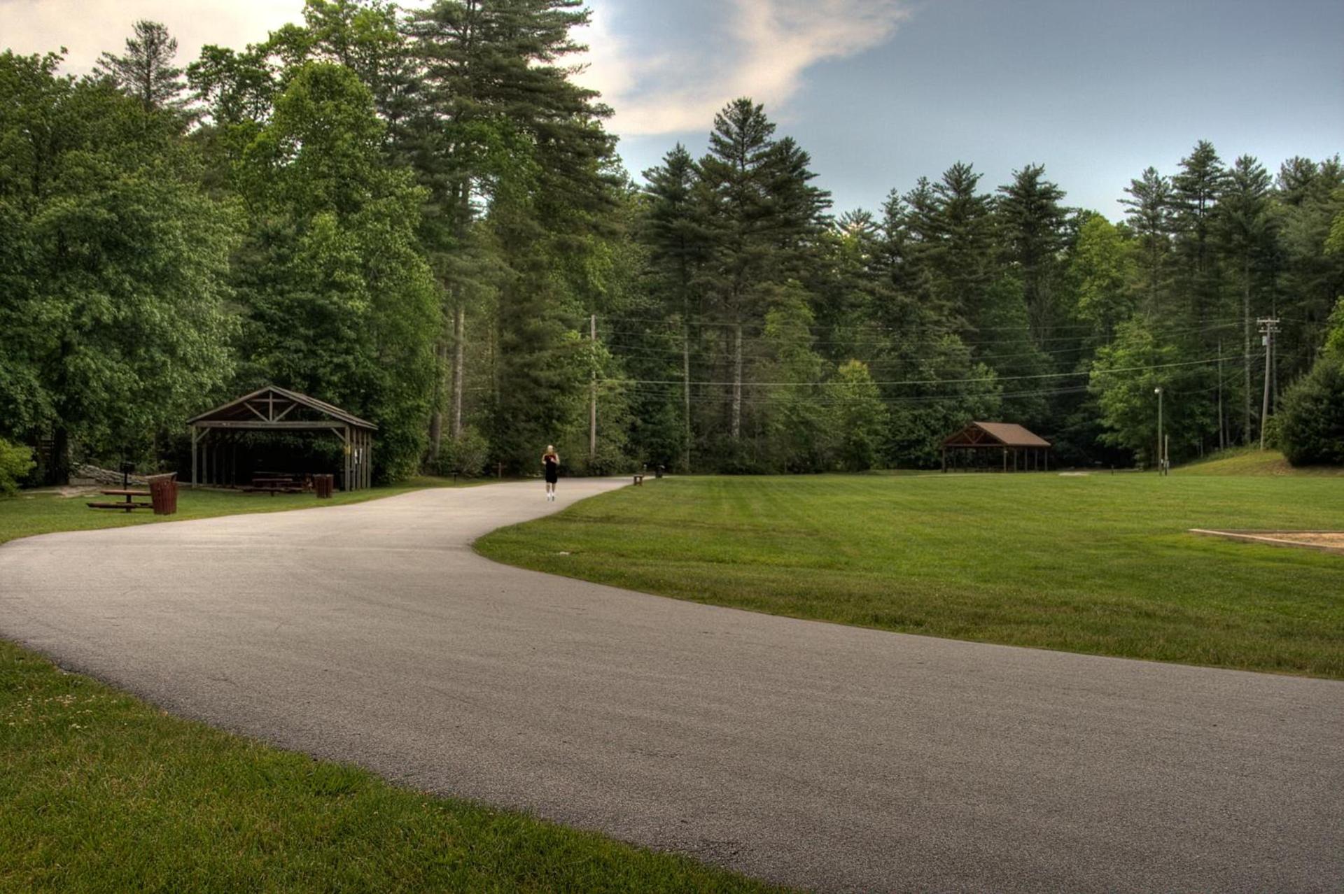 Foxhunt at Sapphire Valley photo 31