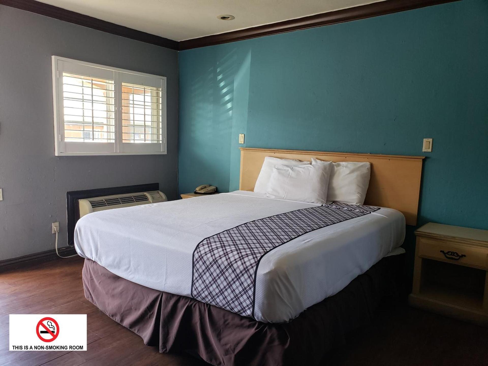 Eagle Inn Motel photo 11