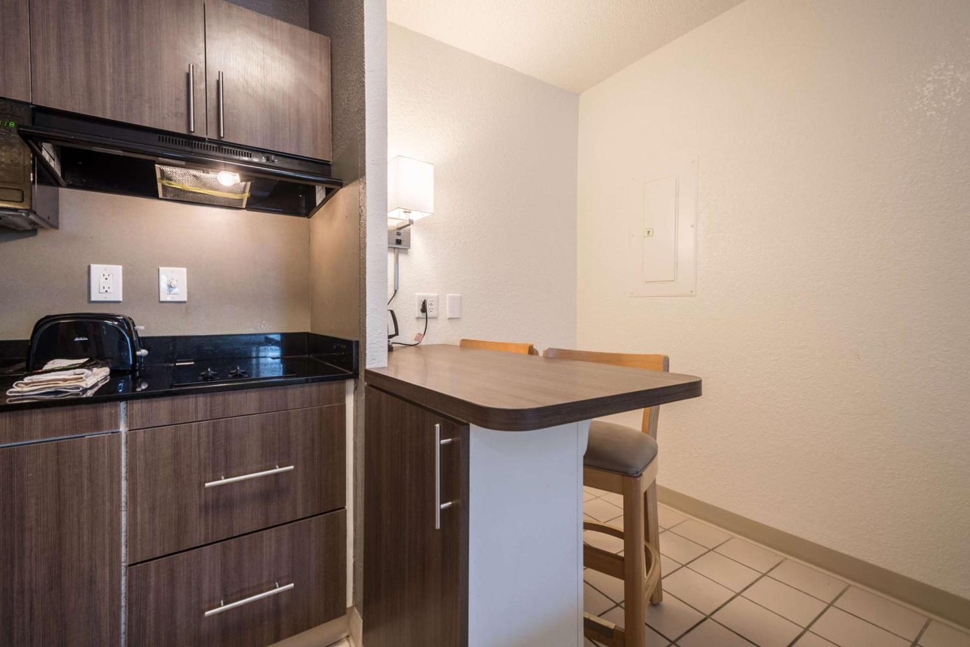 Motel 6 Duluth, Ga - Atlanta - Gwinnett Place photo 9