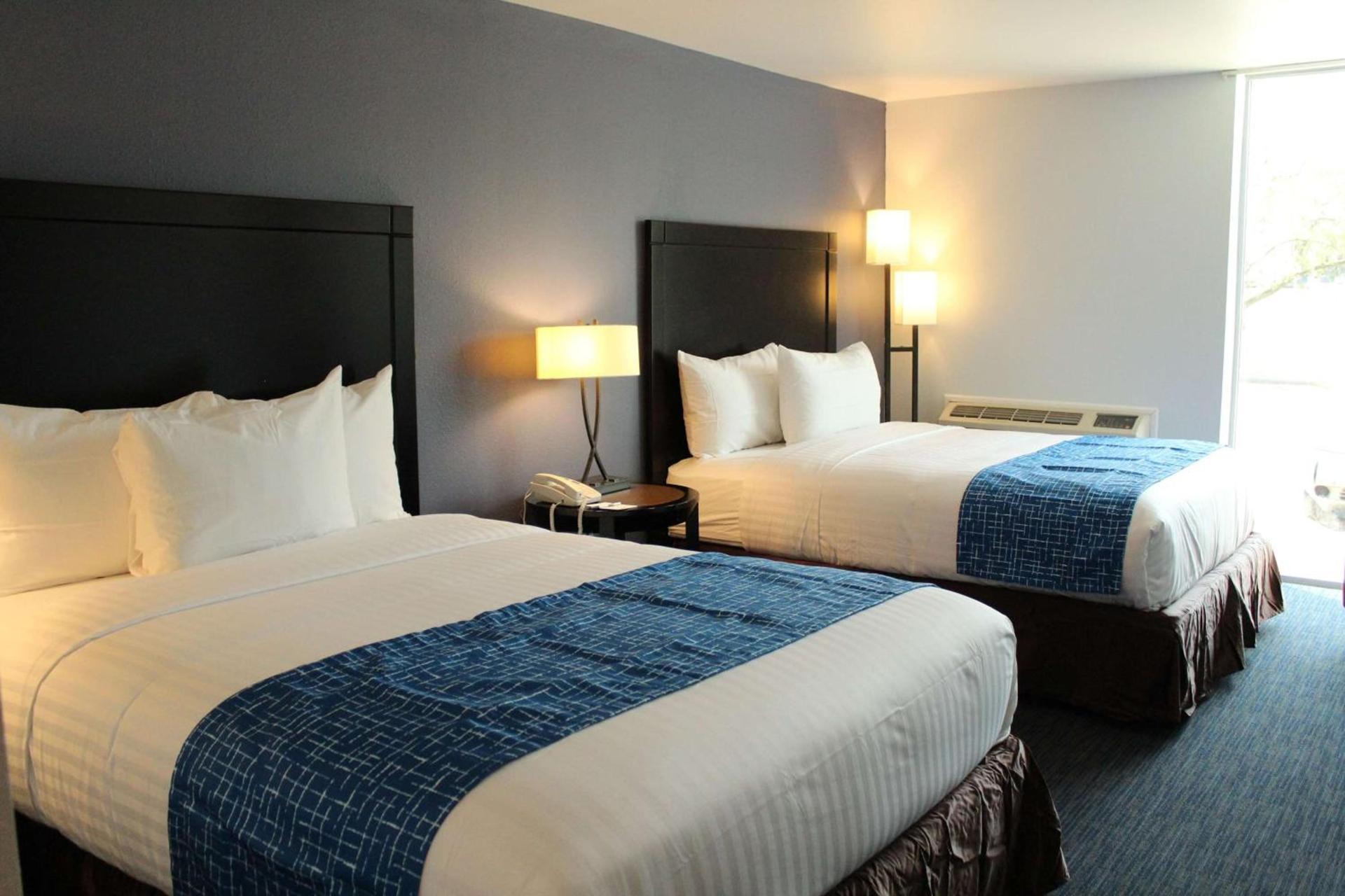 Travelodge by Wyndham Water's Edge Hotel - Racine photo 23