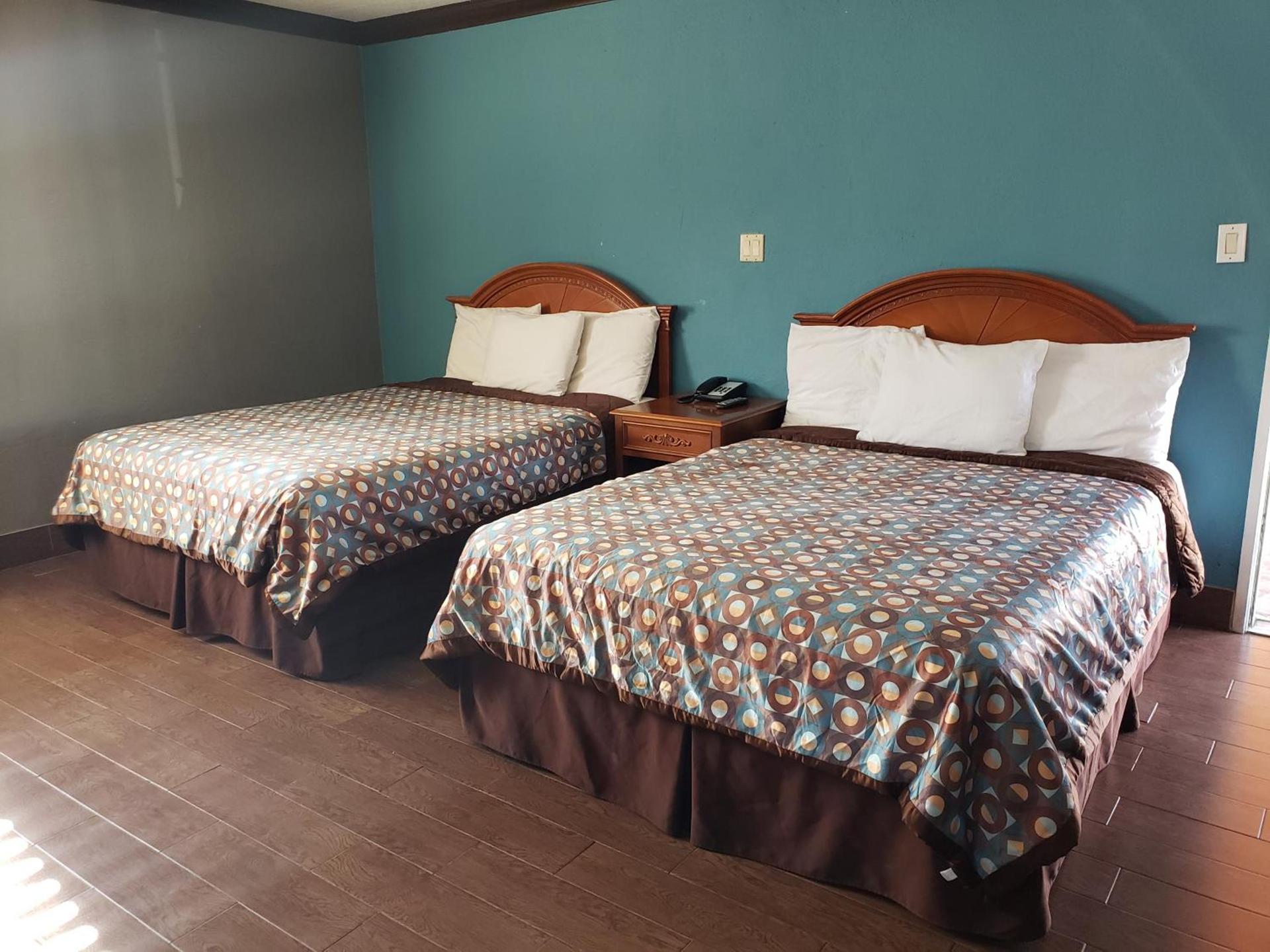 Eagle Inn Motel photo 13