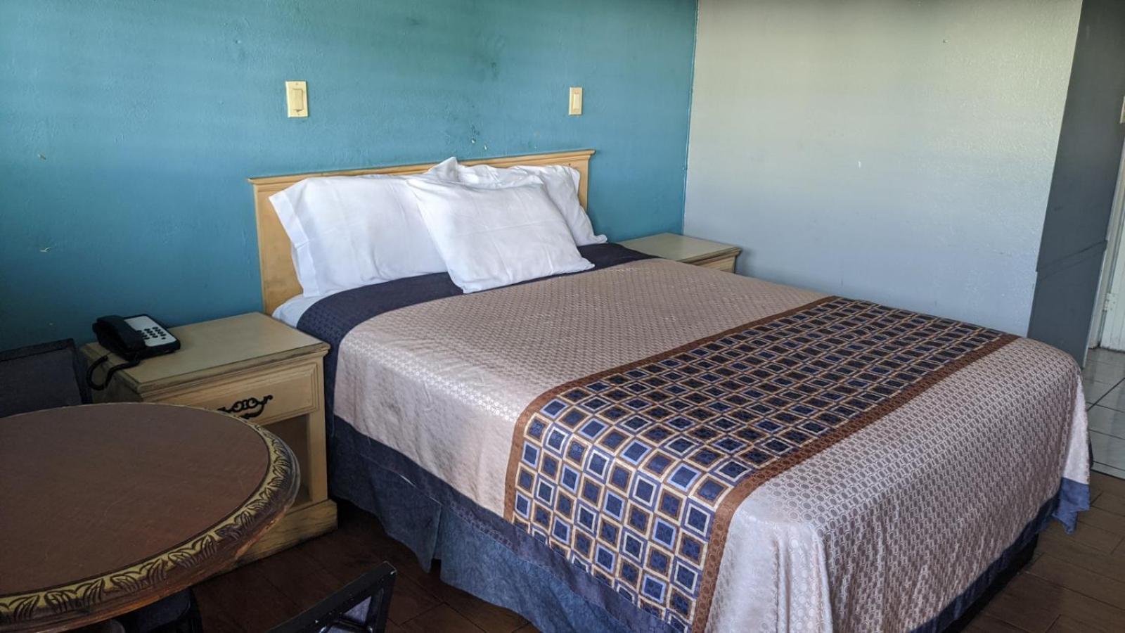 Eagle Inn Motel photo 7