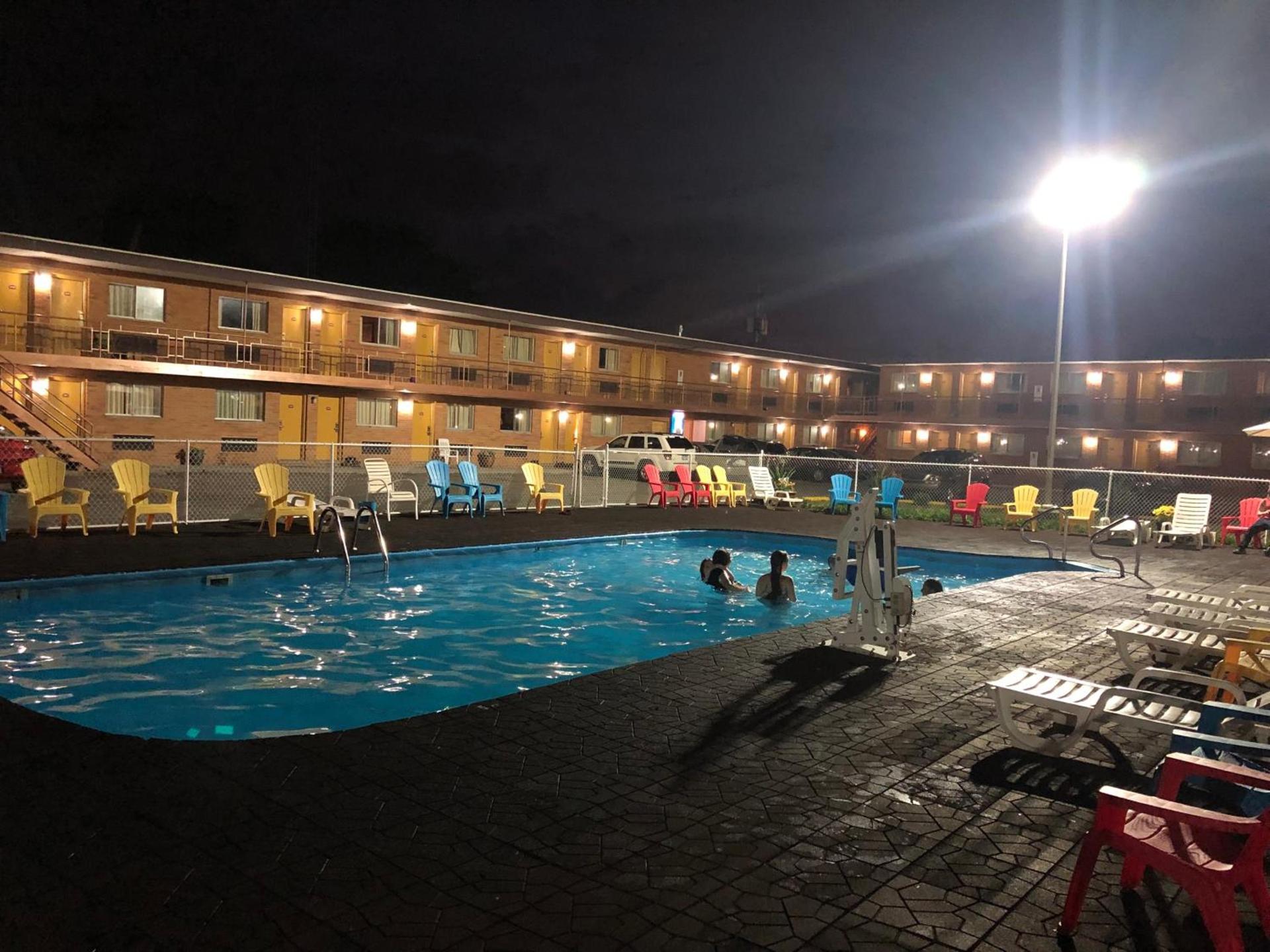 Wolf Inn Hotel photo 22
