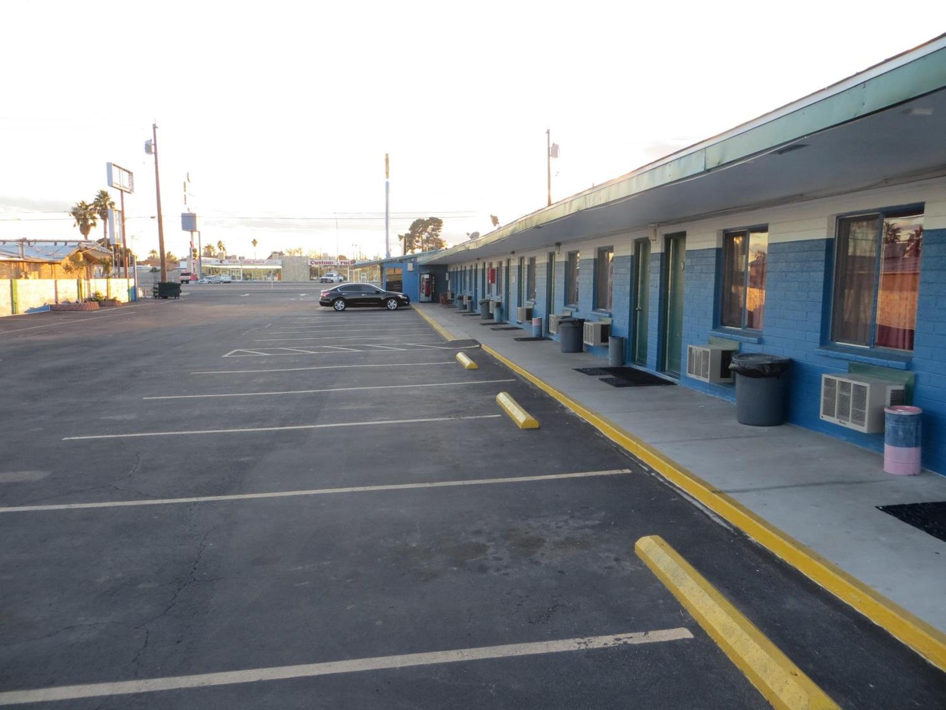 Walden Motel photo 36