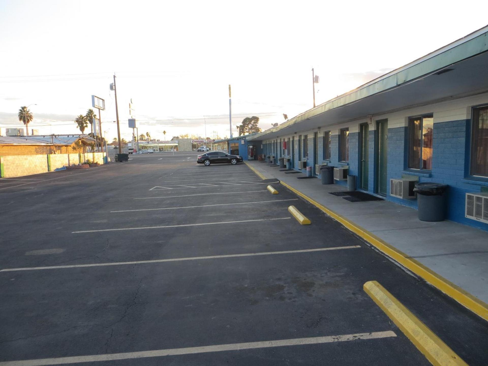 Walden Motel photo 37