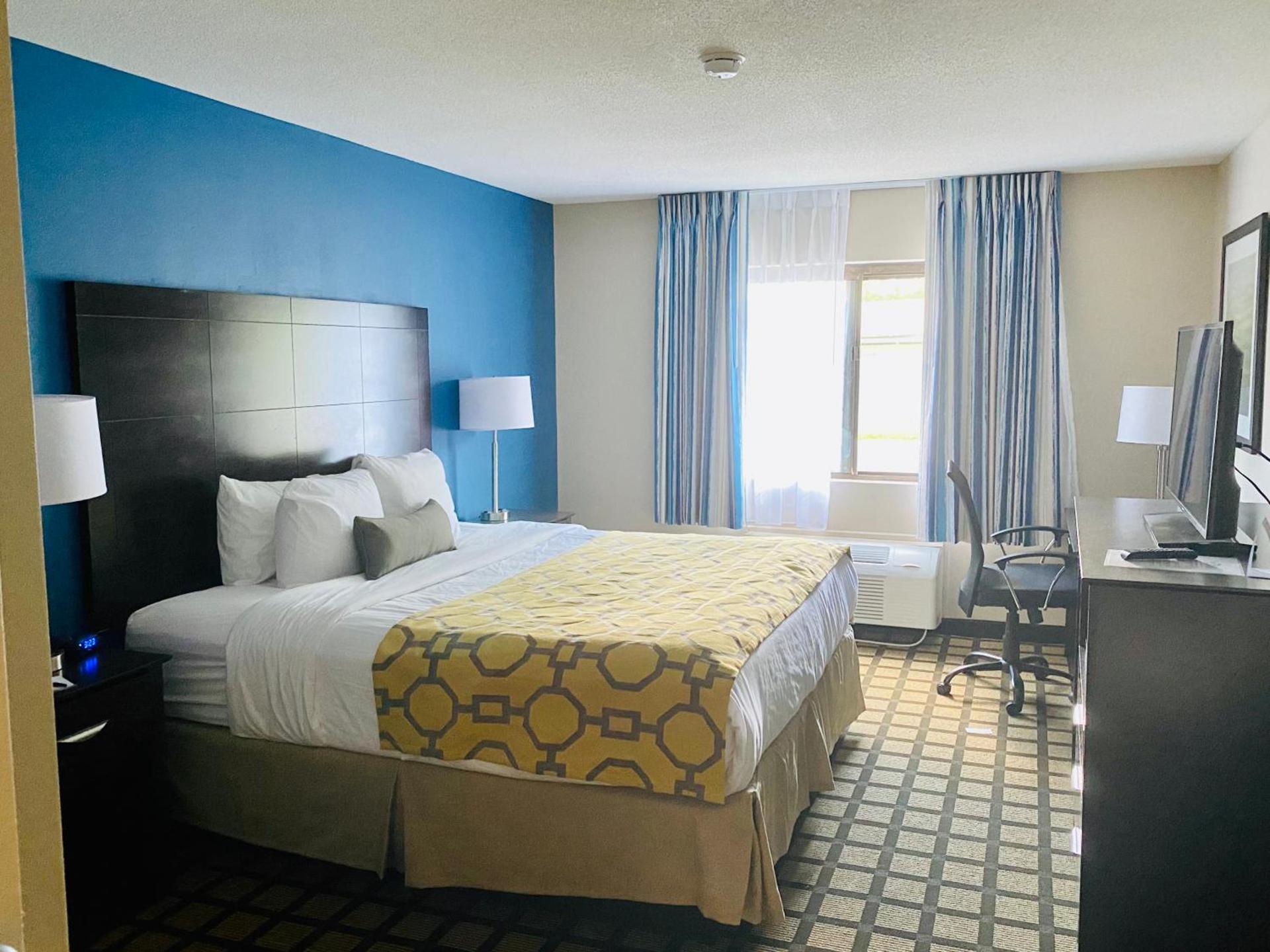 Baymont by Wyndham Latham Albany Airport photo 12