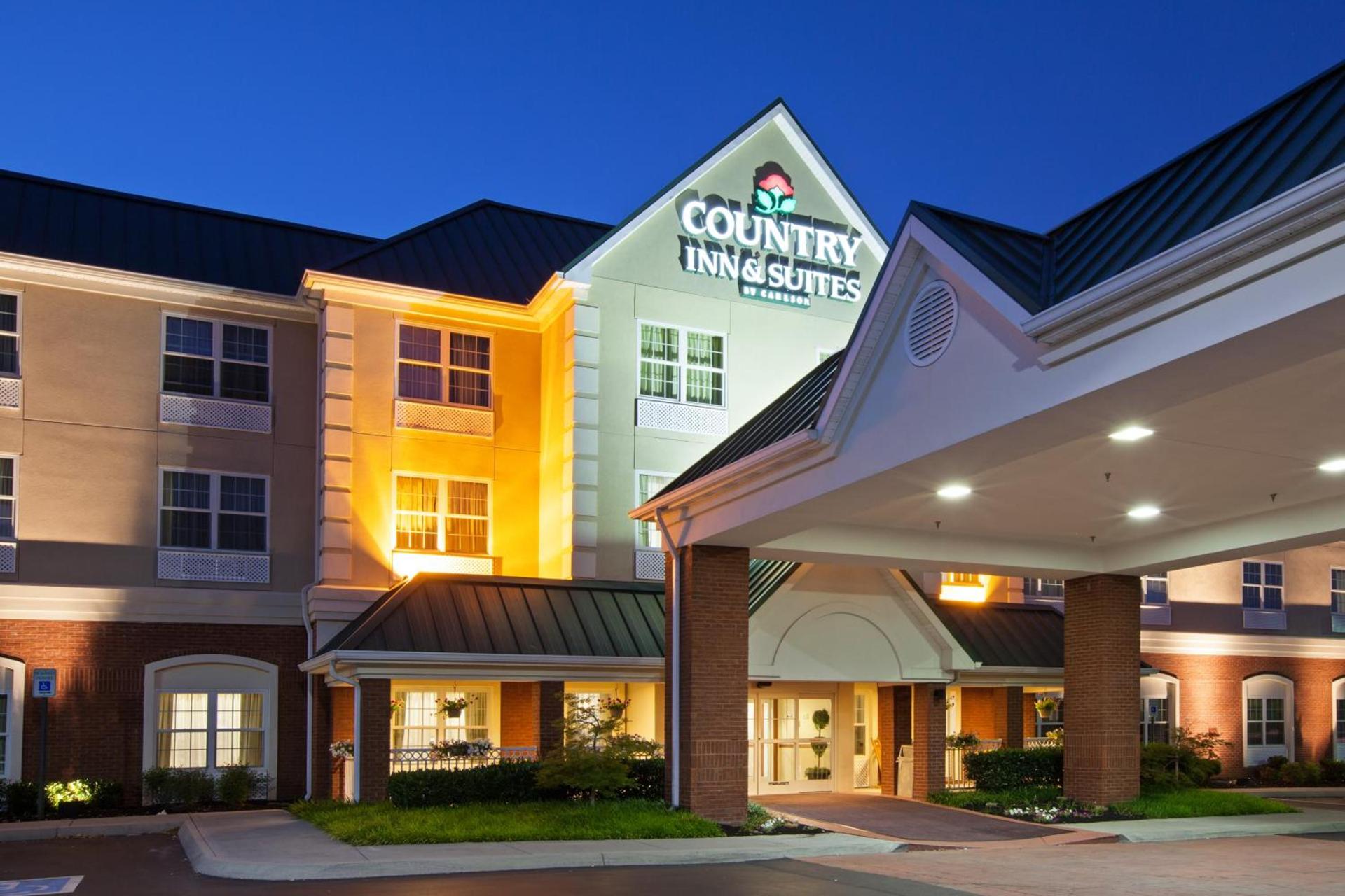 La Quinta Inn & Suites by Wyndam Knoxville West photo 1