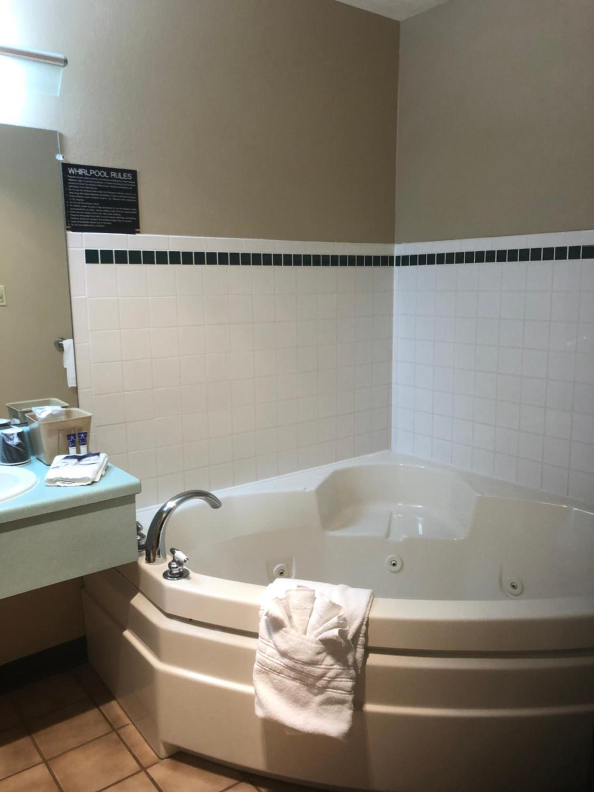Americas Best Value Inn Onawa photo 5