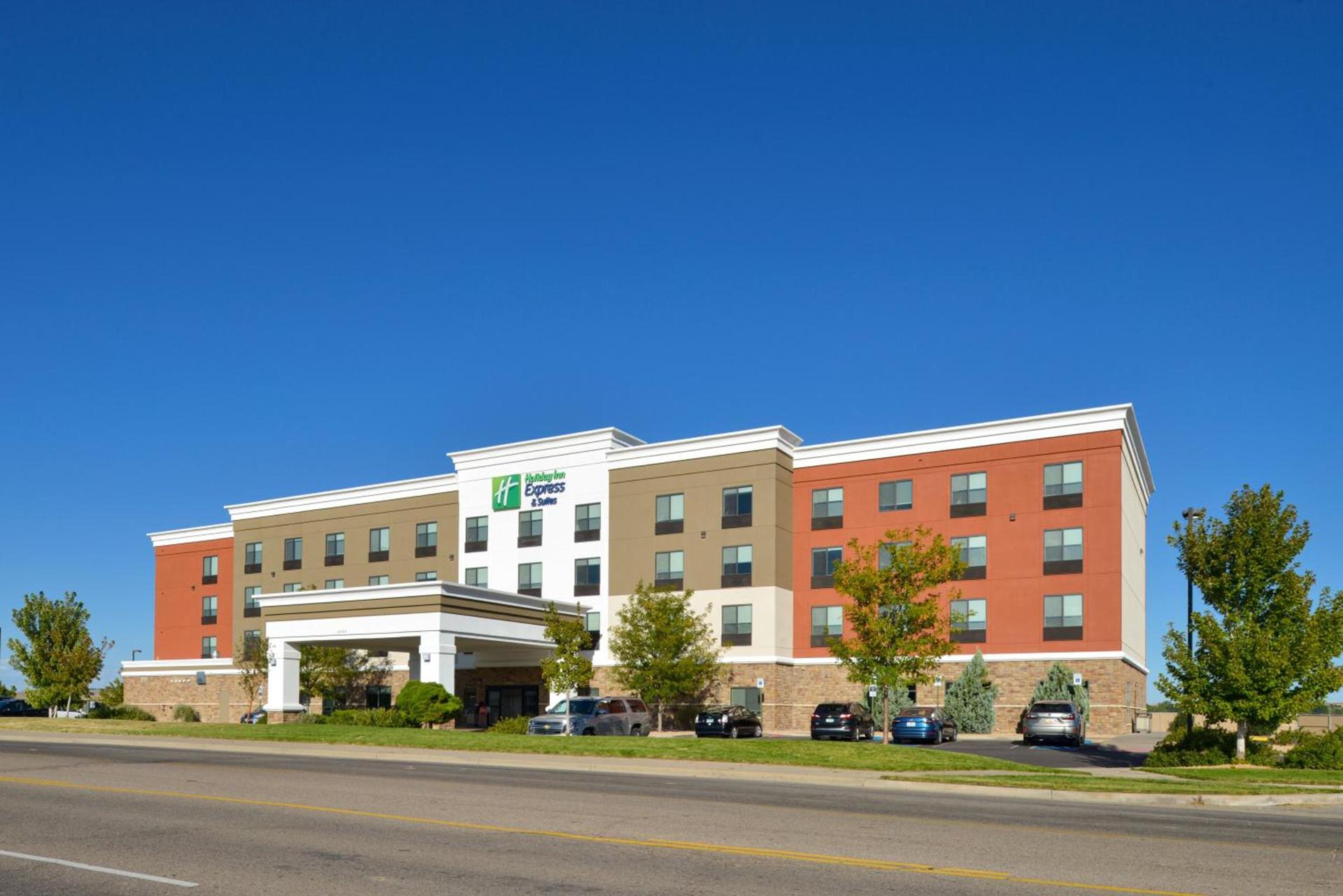 Holiday Inn Express & Suites Pueblo by IHG photo 1
