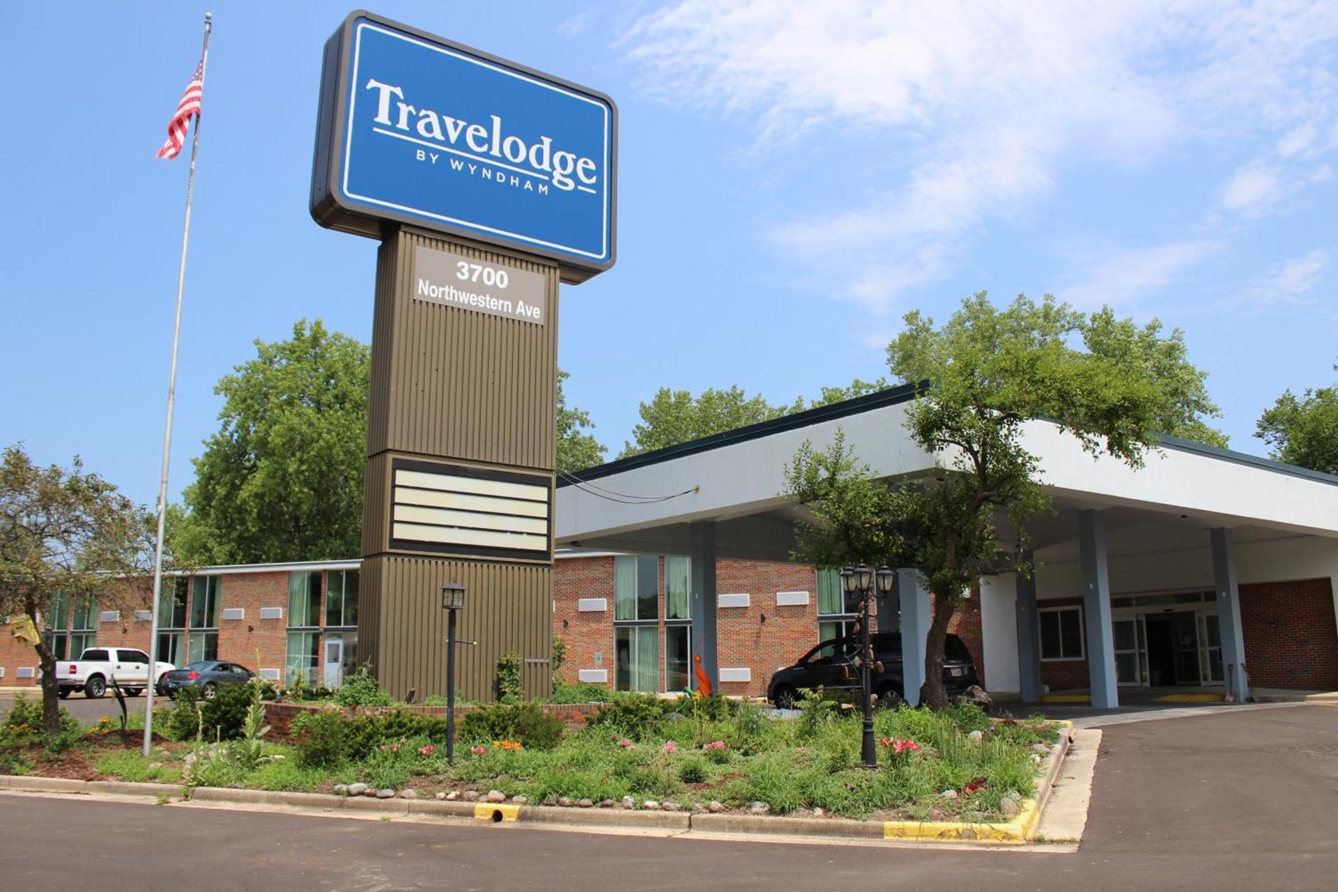 Travelodge by Wyndham Water's Edge Hotel - Racine — hotel in Racine