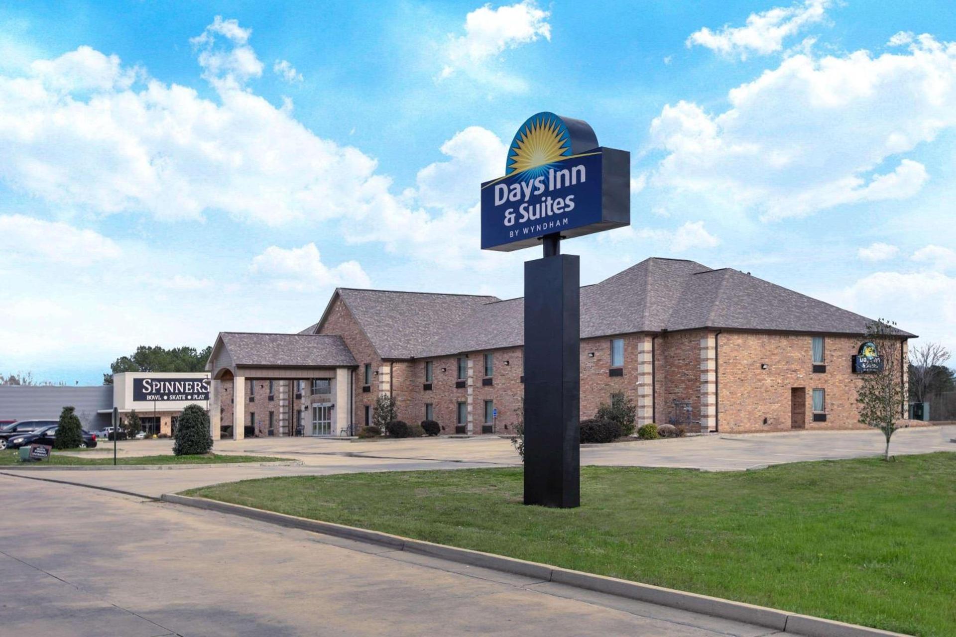 Days Inn & Suites by Wyndham Florence/Jackson Area photo 49