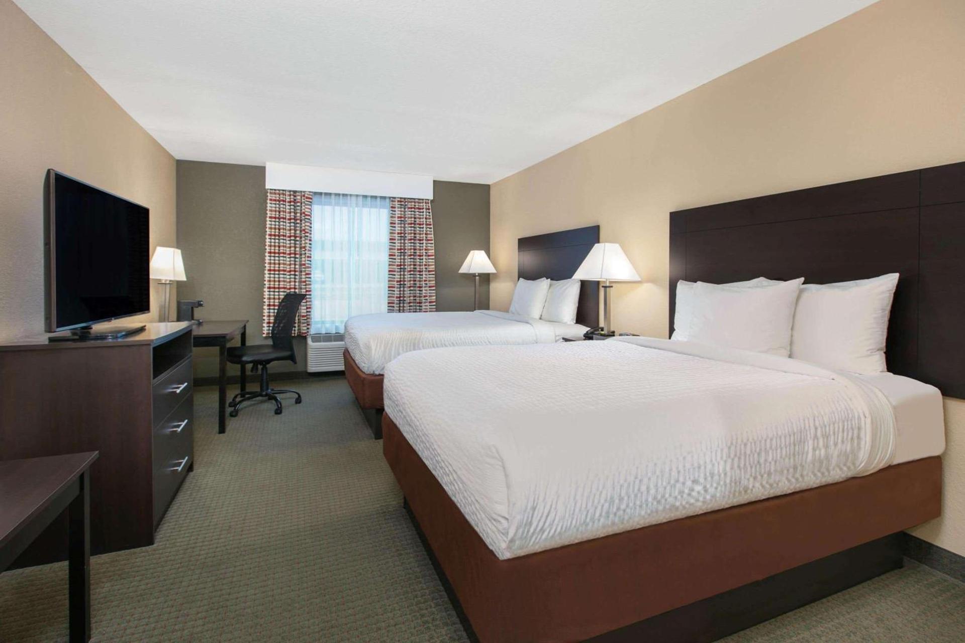 Days Inn & Suites by Wyndham Florence/Jackson Area photo 14