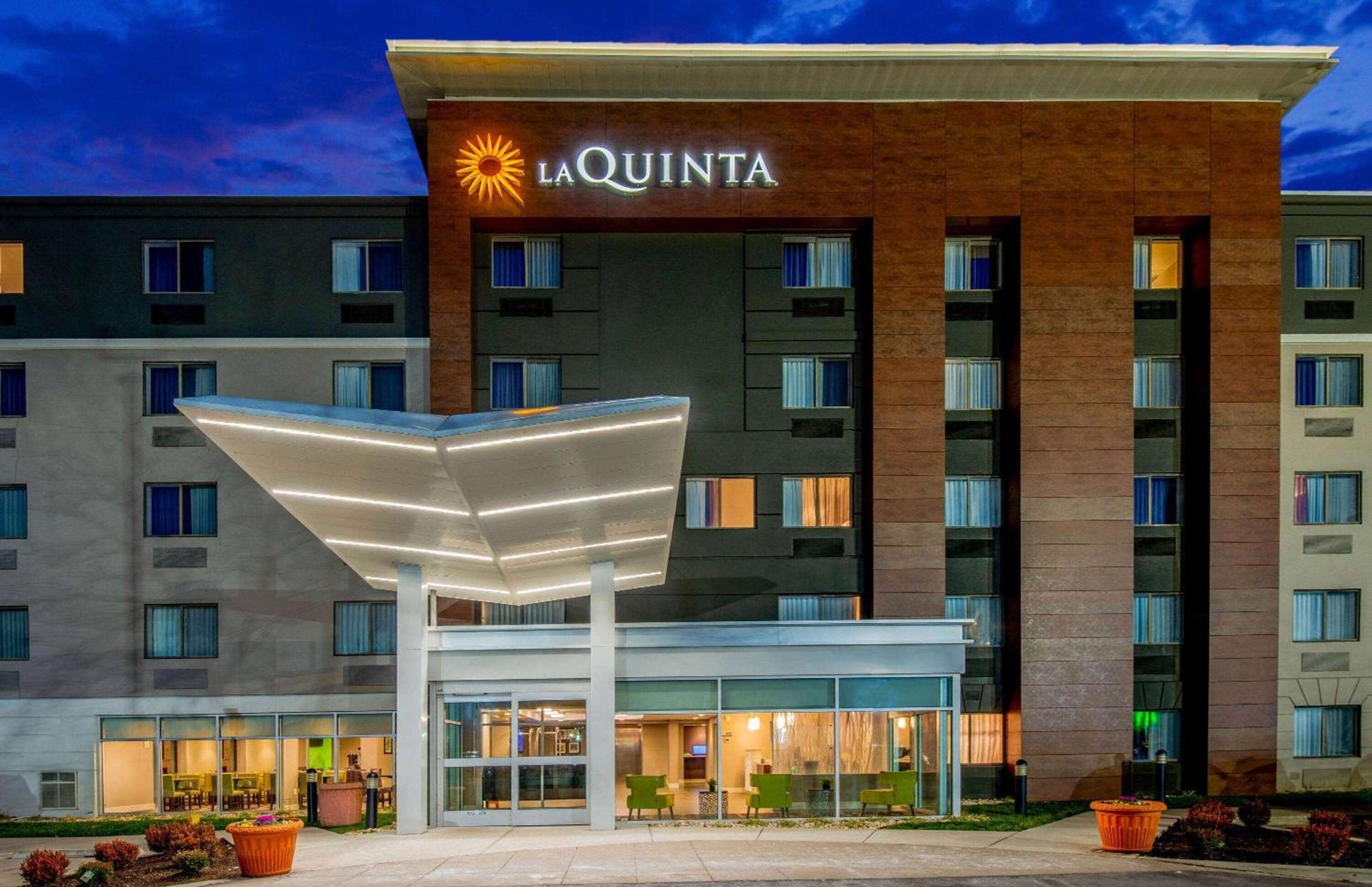 La Quinta by Wyndham Baltimore BWI Airport photo 2