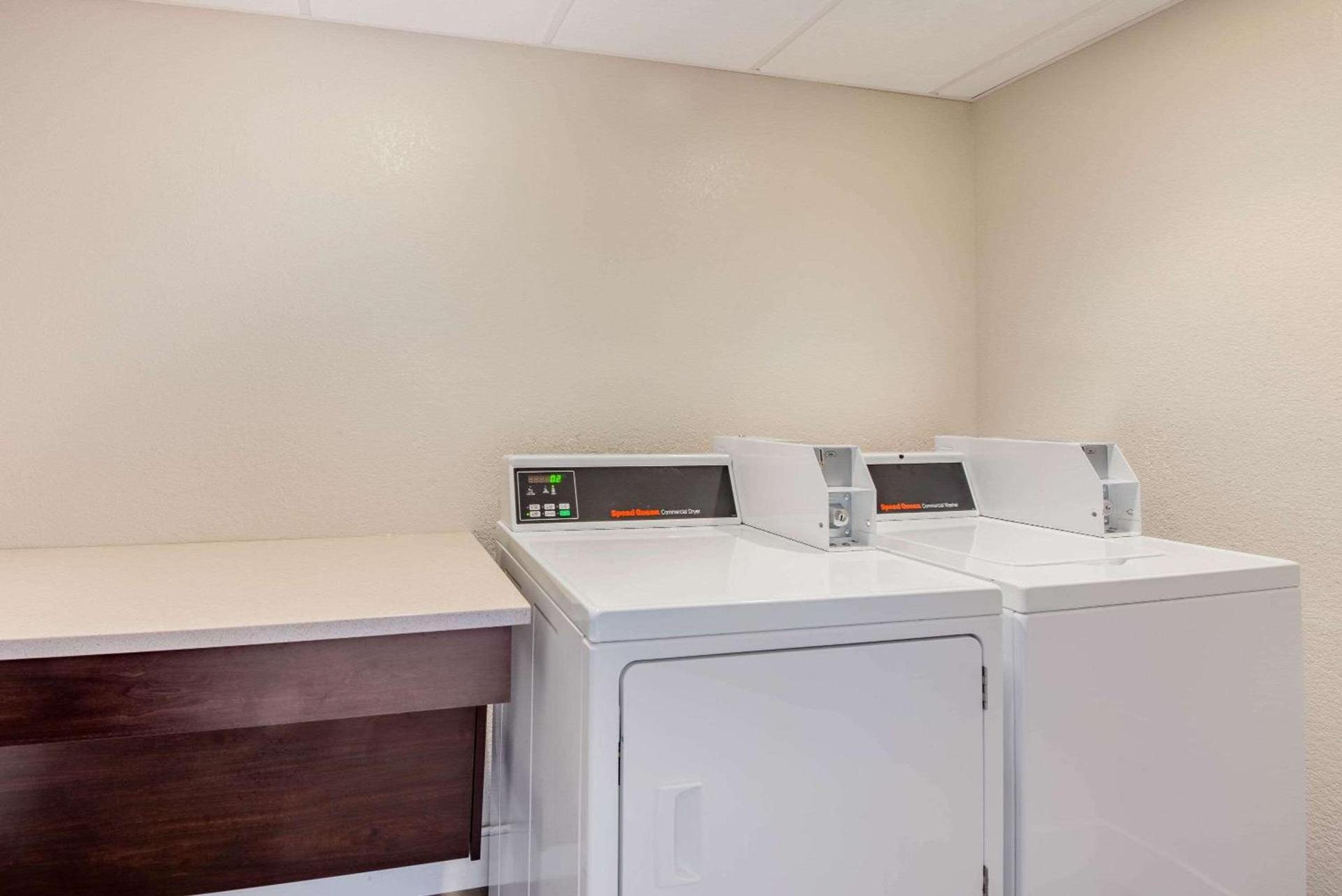 La Quinta by Wyndham Baltimore BWI Airport photo 43