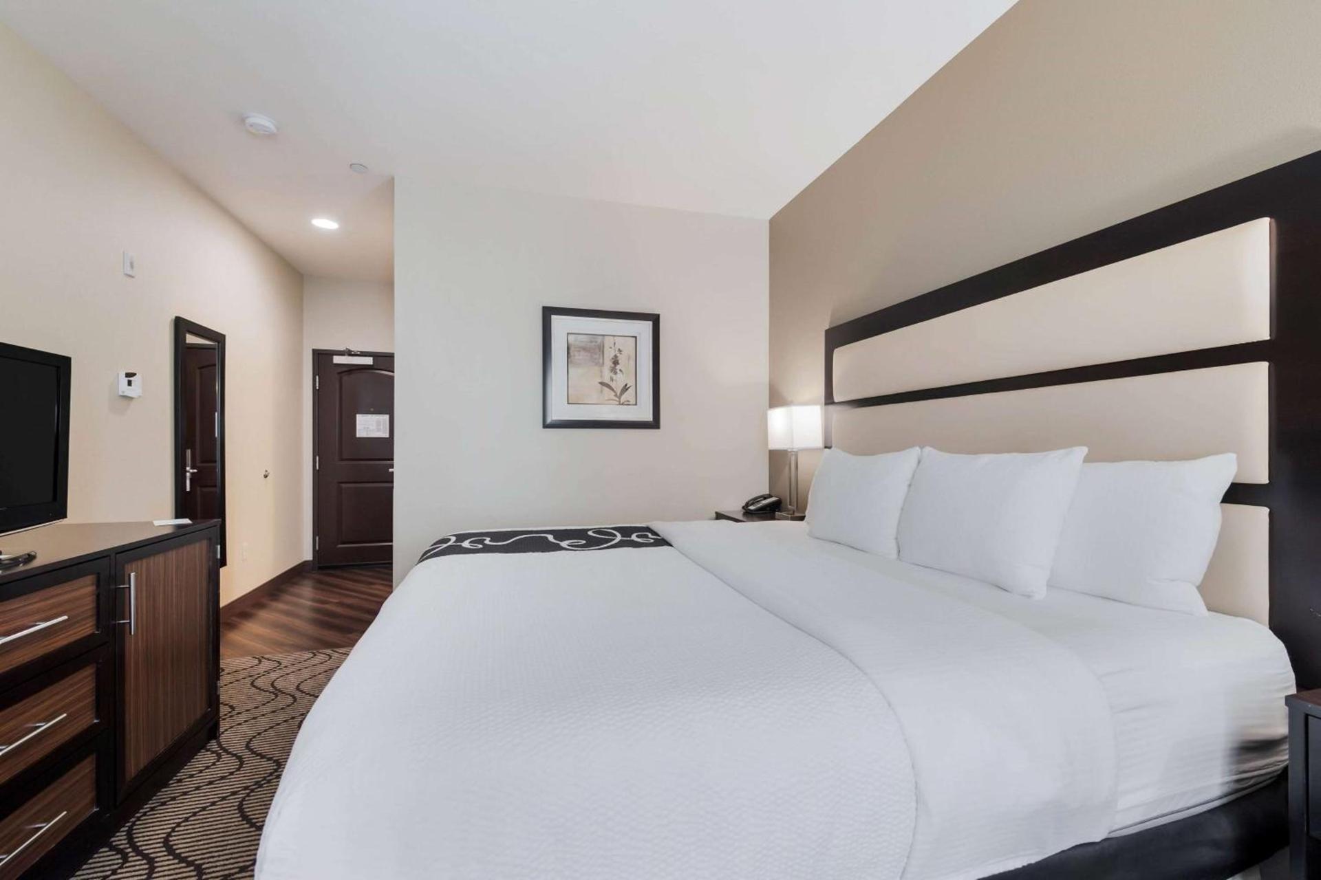 La Quinta by Wyndham Auburn photo 22