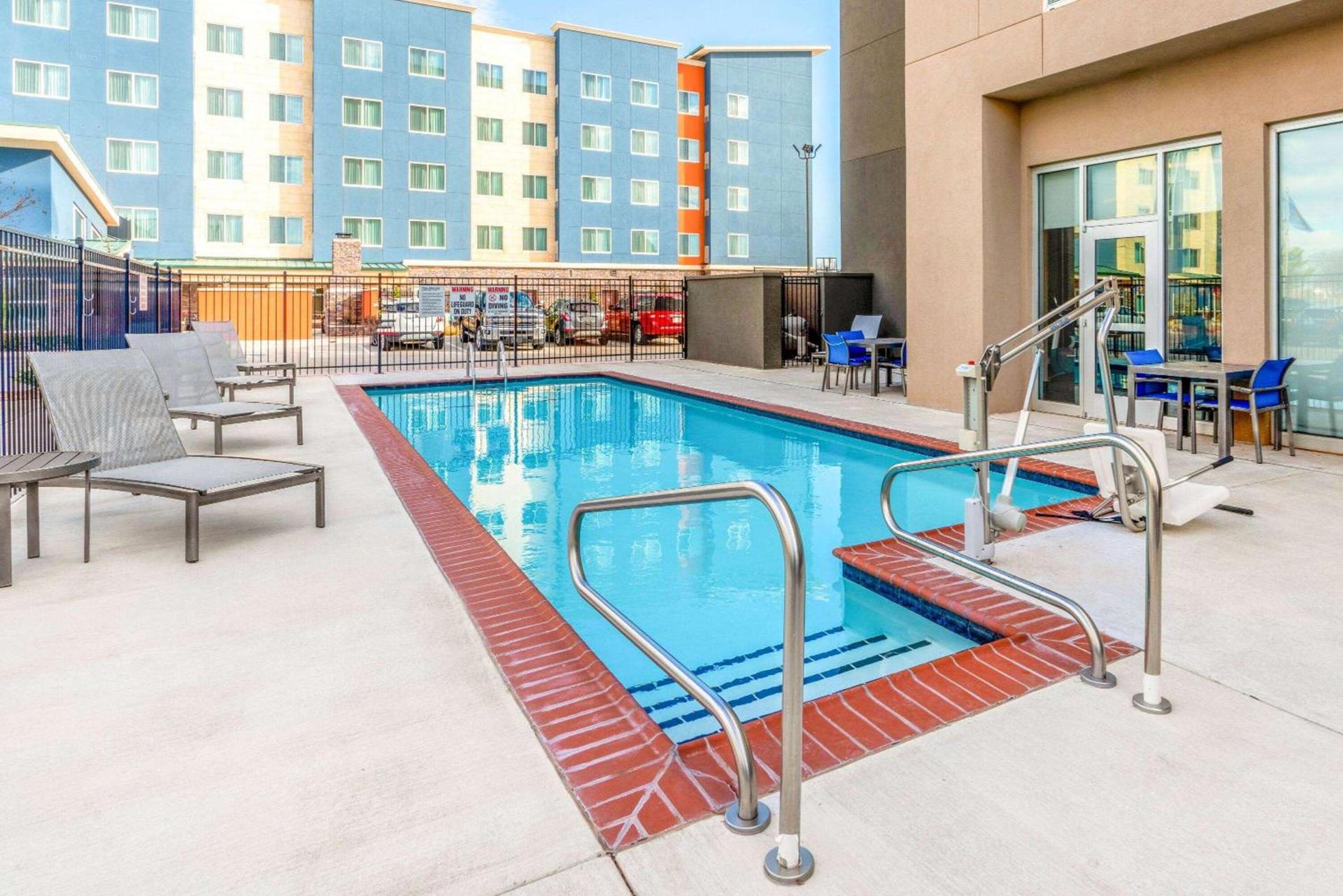 La Quinta by Wyndham Oklahoma City Airport photo 28