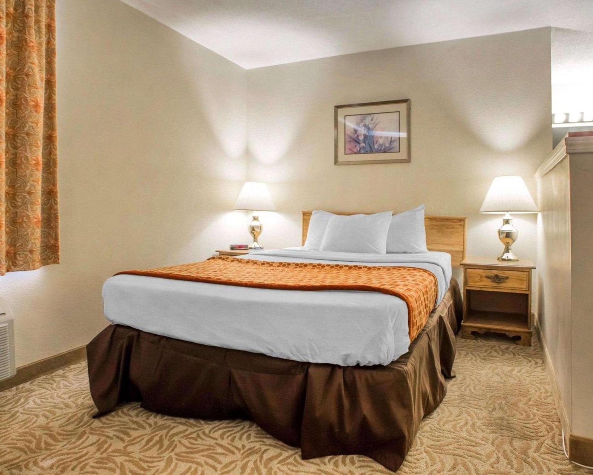 Ramada by Wyndham Stevens Point photo 7
