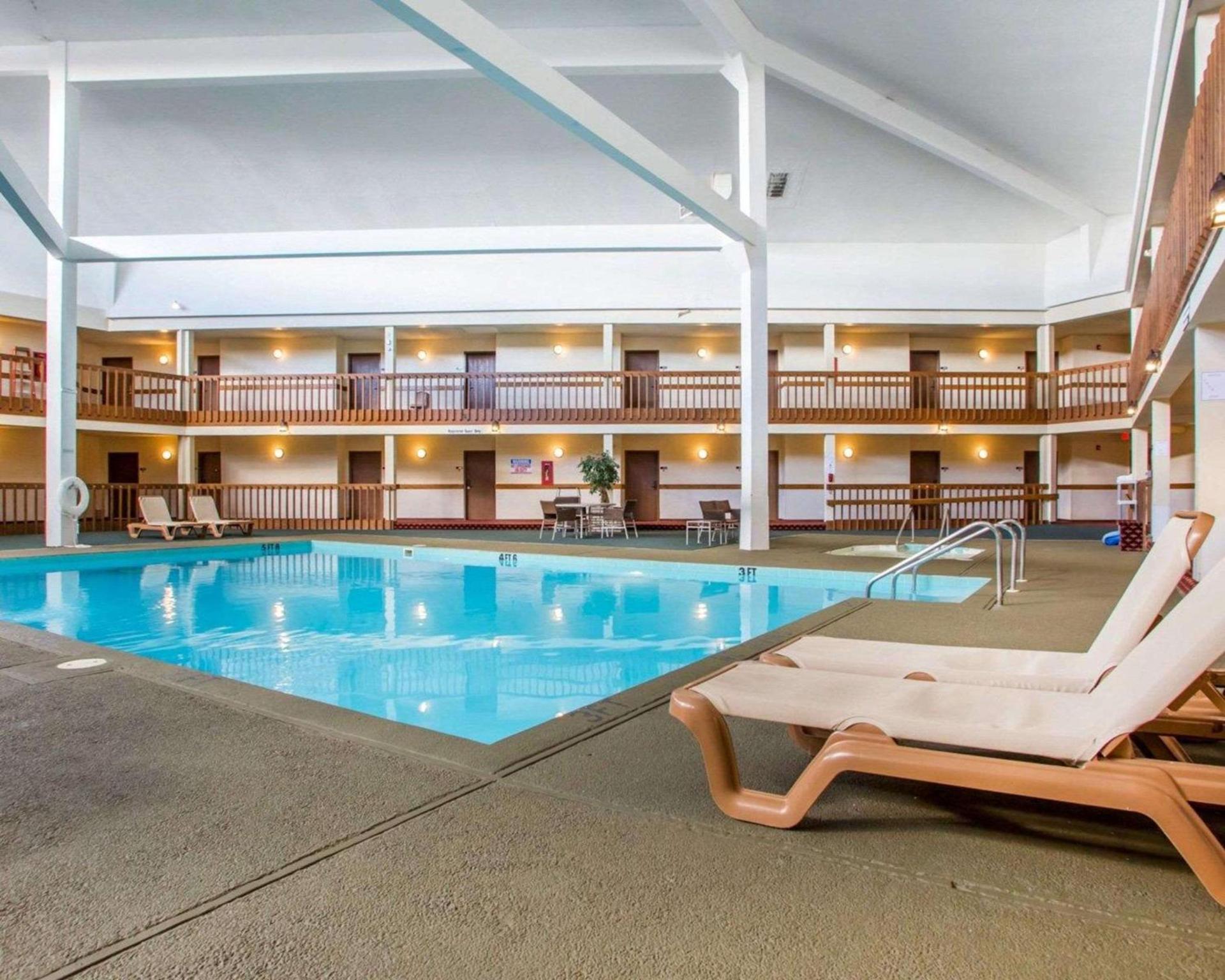 Ramada by Wyndham Stevens Point photo 15