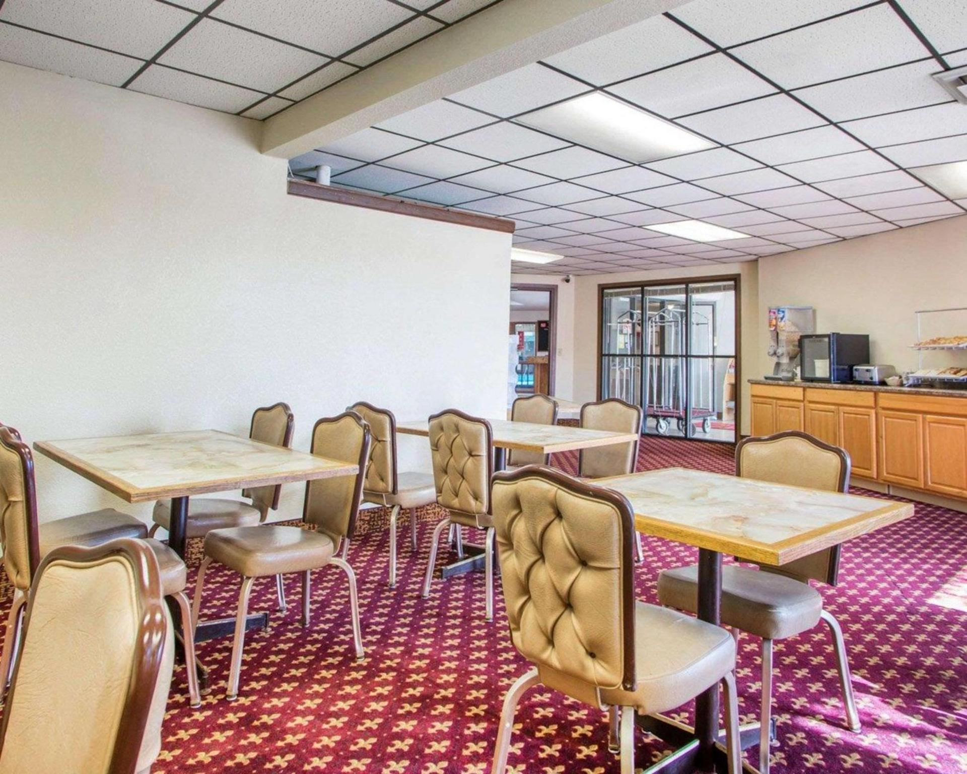 Ramada by Wyndham Stevens Point photo 21