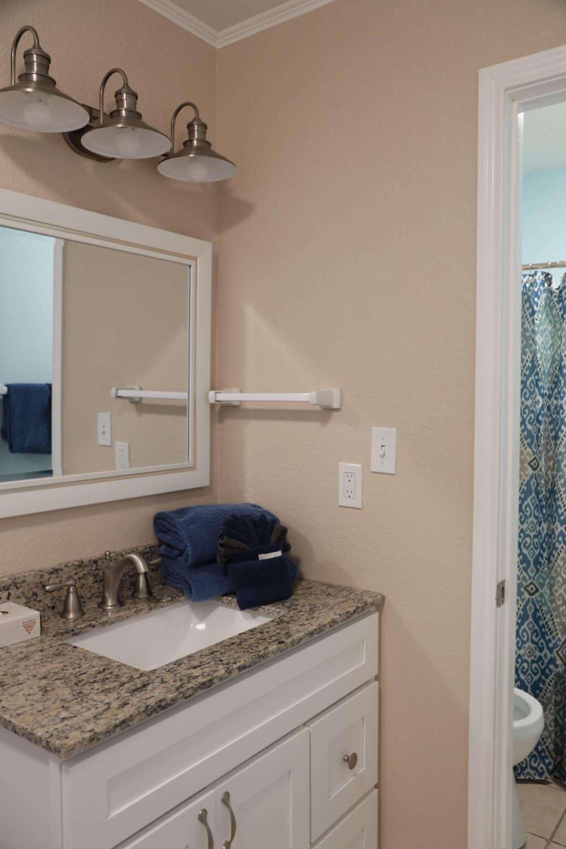 Executive Keys Condominiums on the Beach photo 62