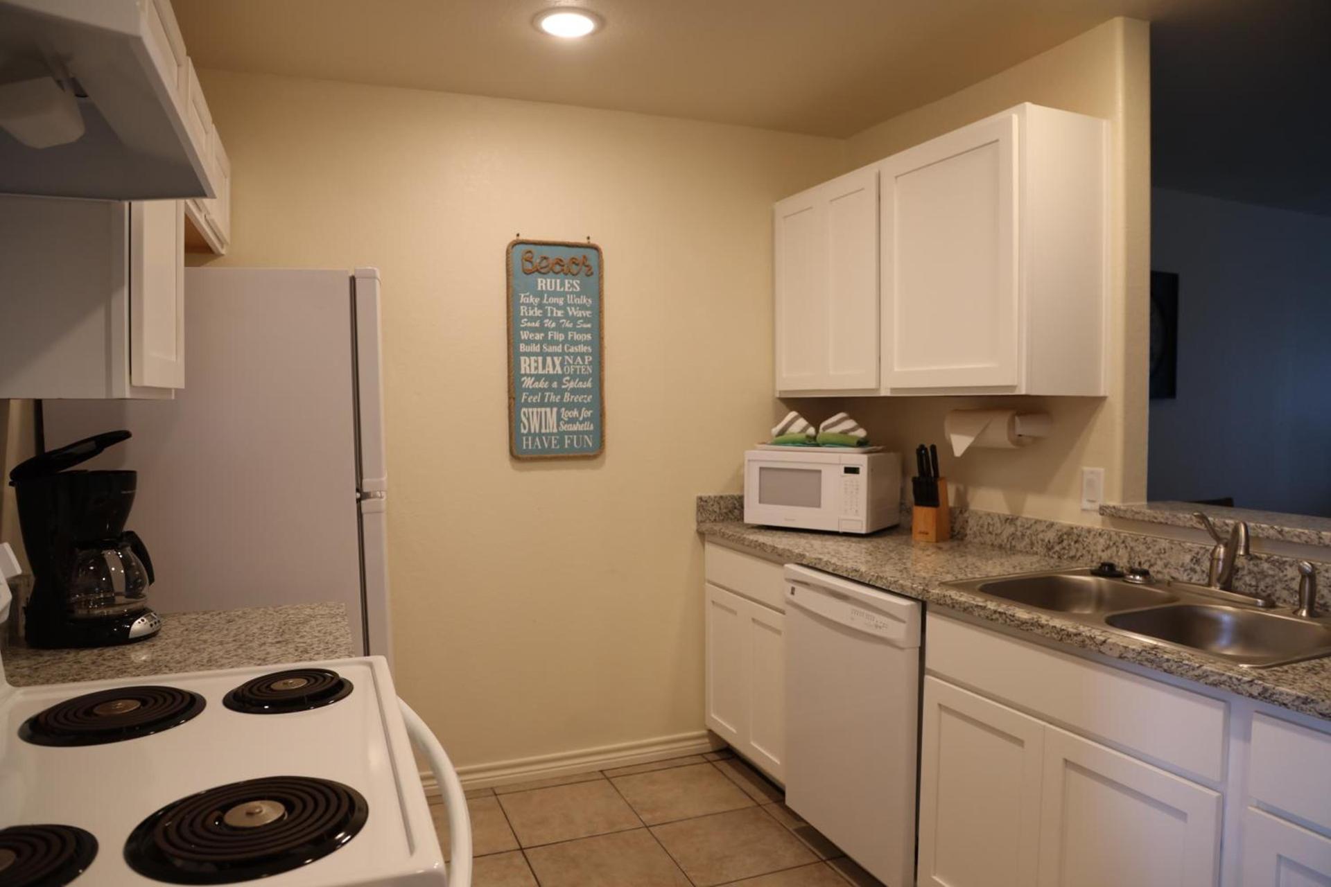 Executive Keys Condominiums on the Beach photo 59