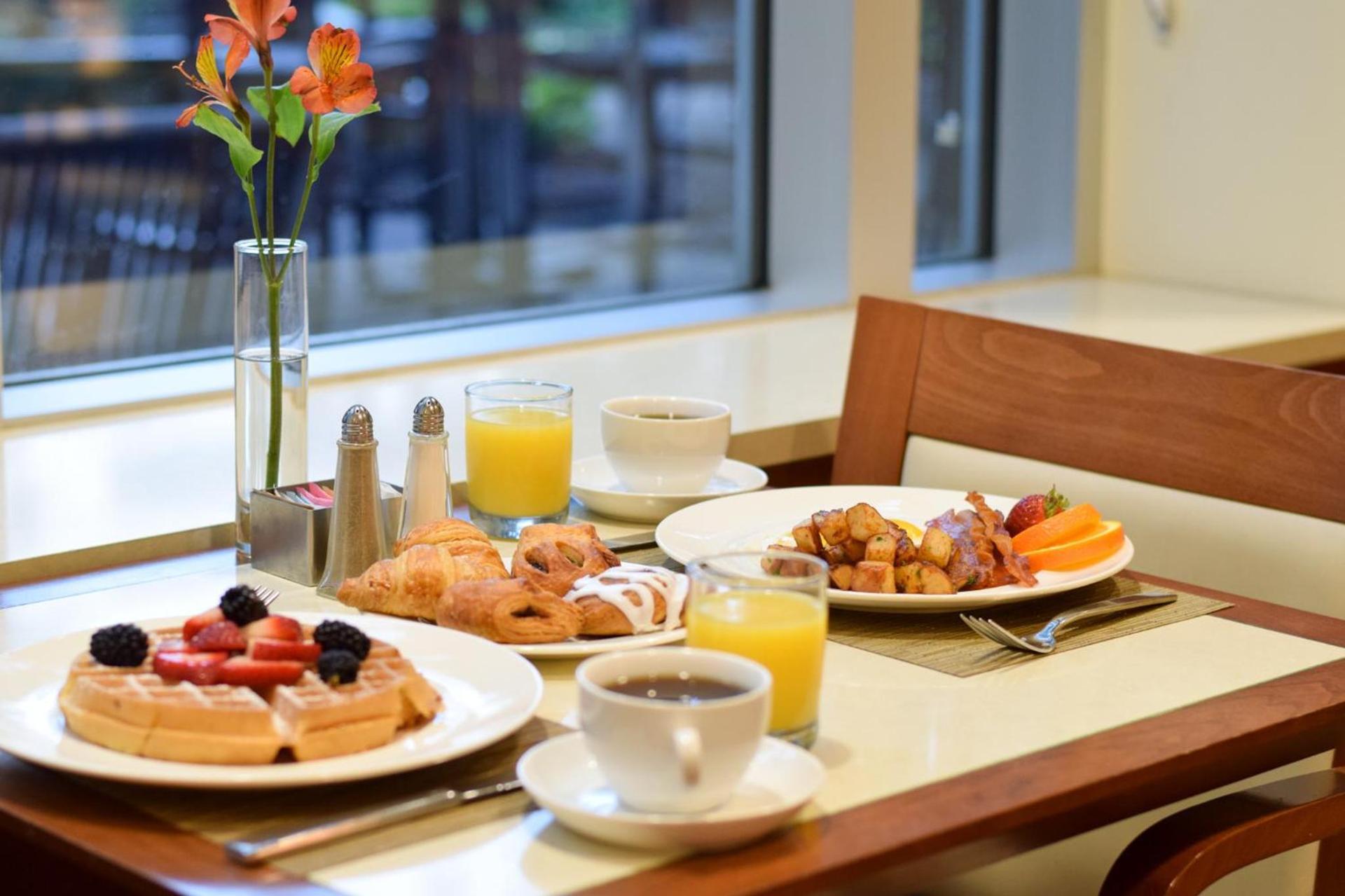 InterContinental Suites Hotel Cleveland by IHG photo 10